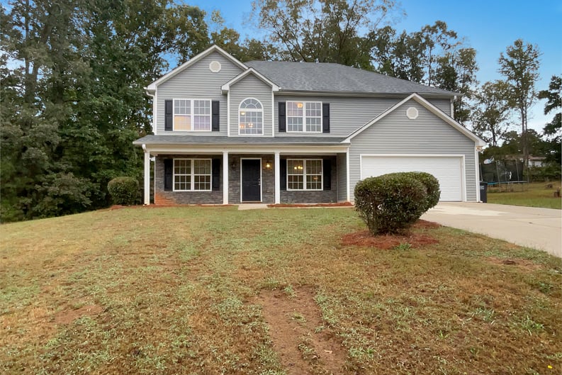 Property photo 1 of 280 Hoglen Dr
