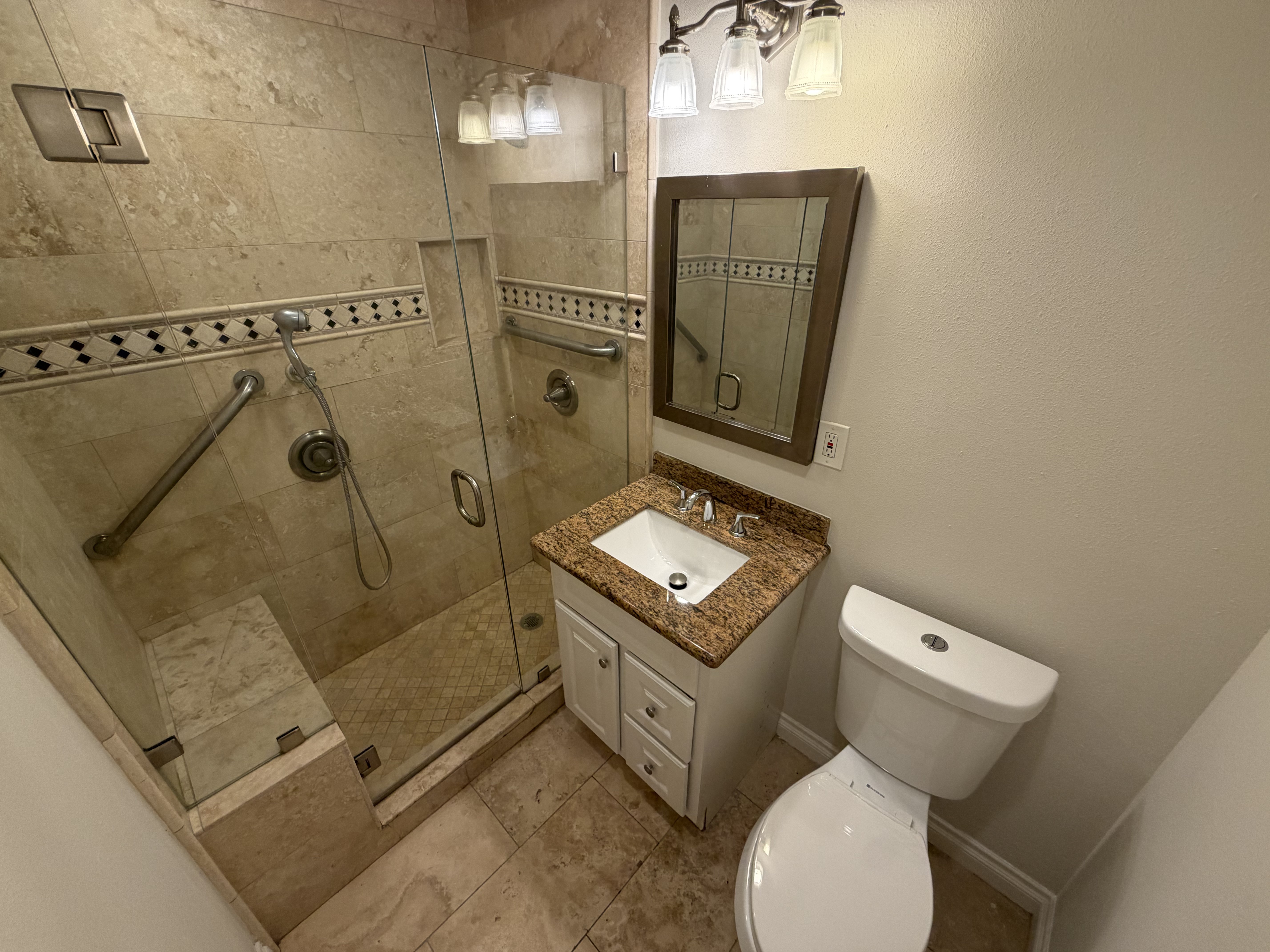 Photo 17 of 31 of 1426 S Rita Way, Santa Ana, CA