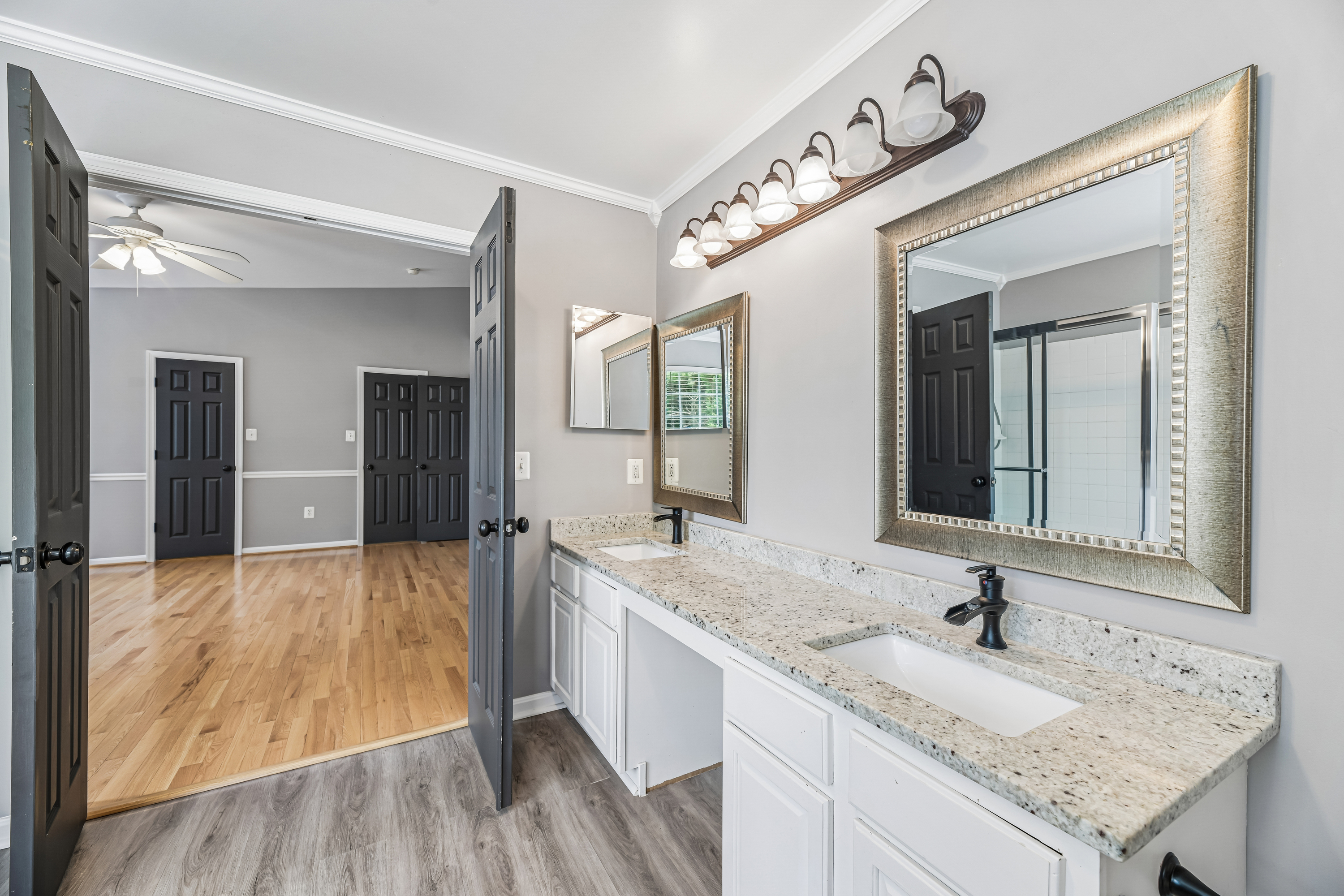 Photo 27 of 84 of 6046 Persinger House Ct, Manassas, VA