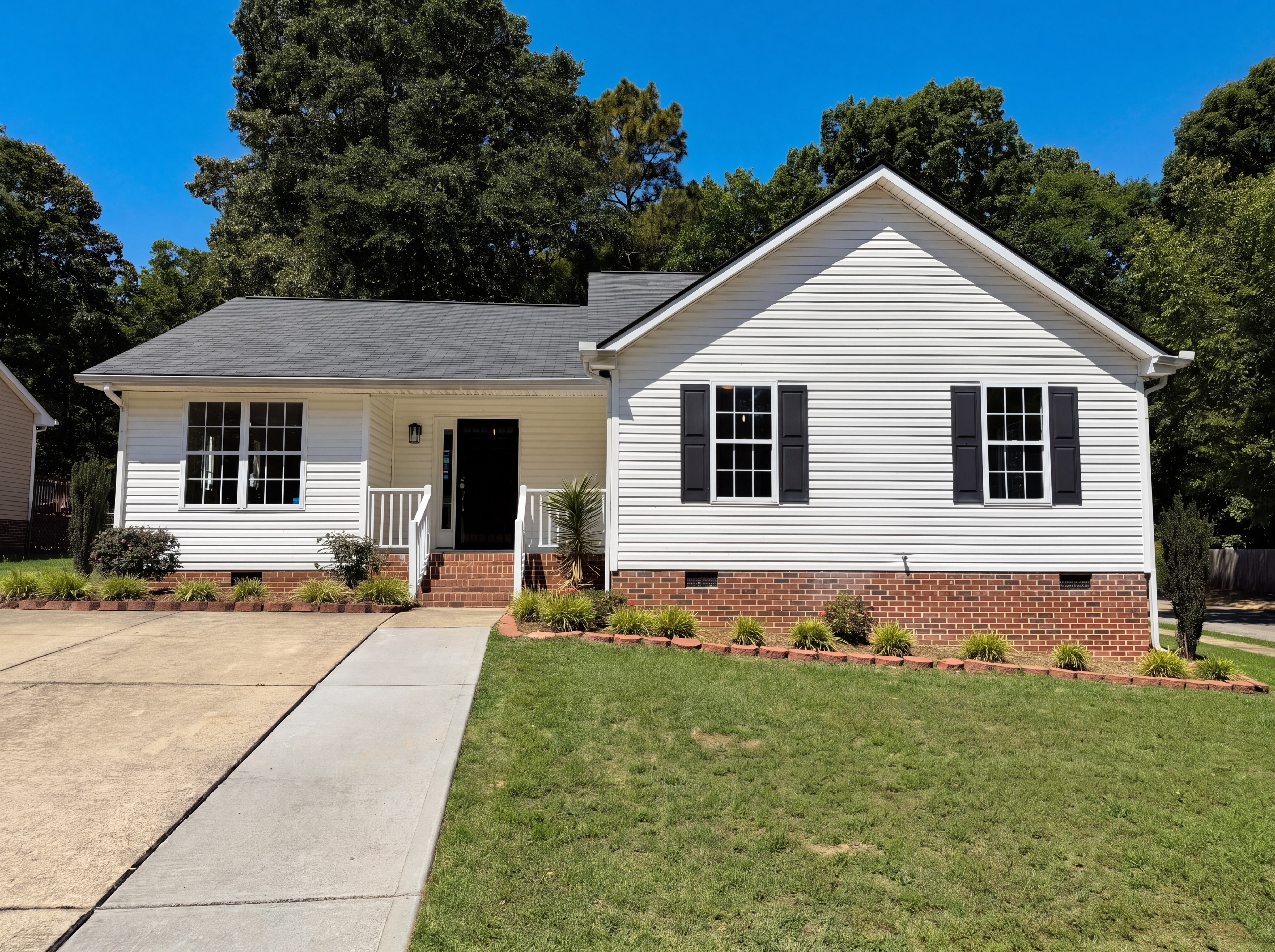 Photo 17 of 20 of 301 Hocutt Dr, Clayton, NC
