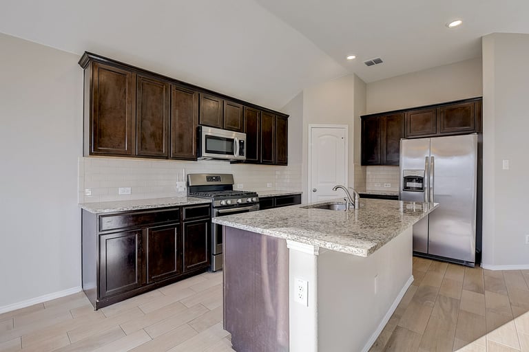 Photo 4 of 36 - 14541 Serrano Ridge Rd, Haslet, TX 76052