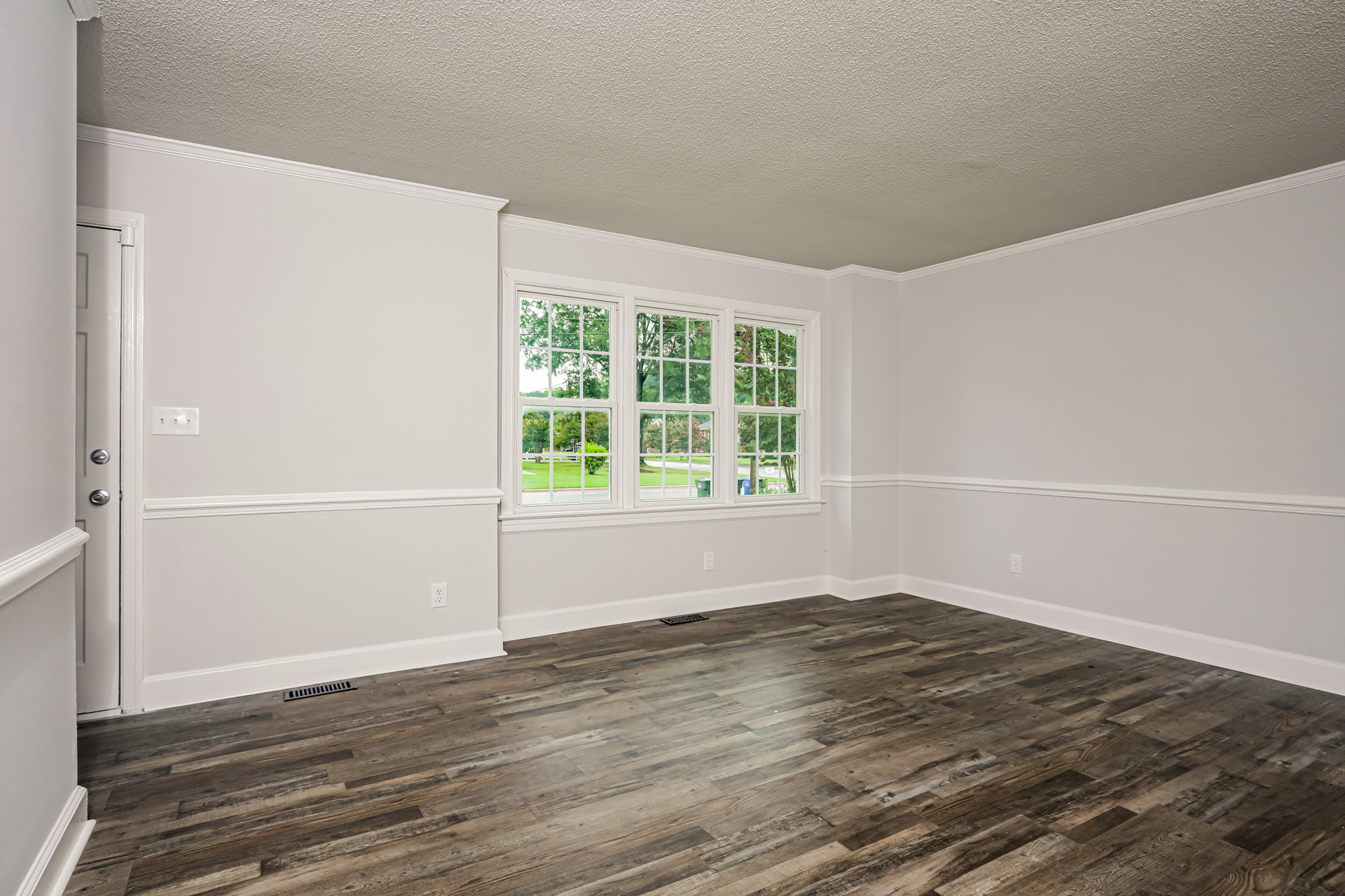 Photo 3 of 21 of 2501 Lancaster Rd NW, Wilson, NC