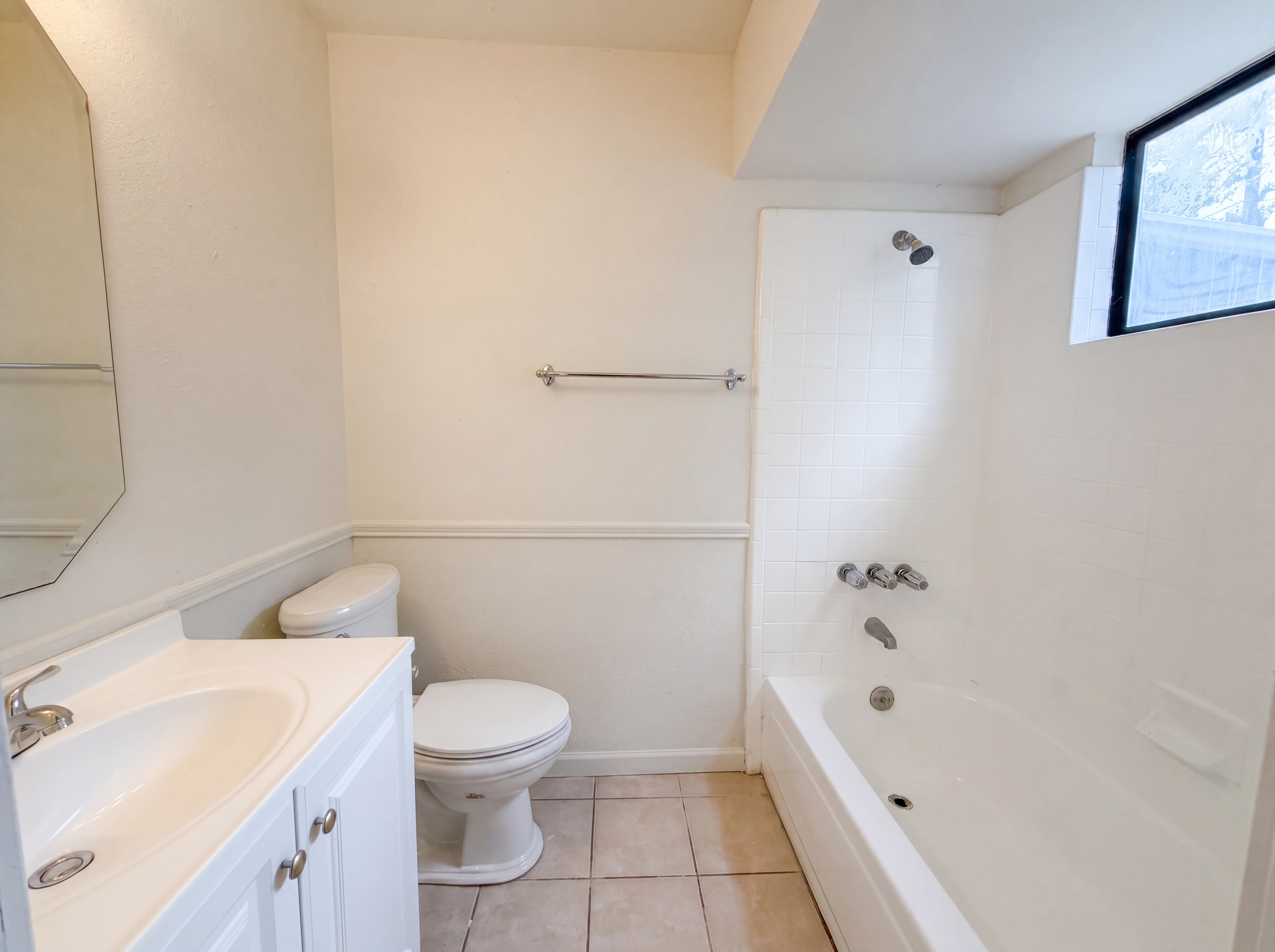Photo 9 of 16 of 912 Hackberry St, Copperas Cove, TX