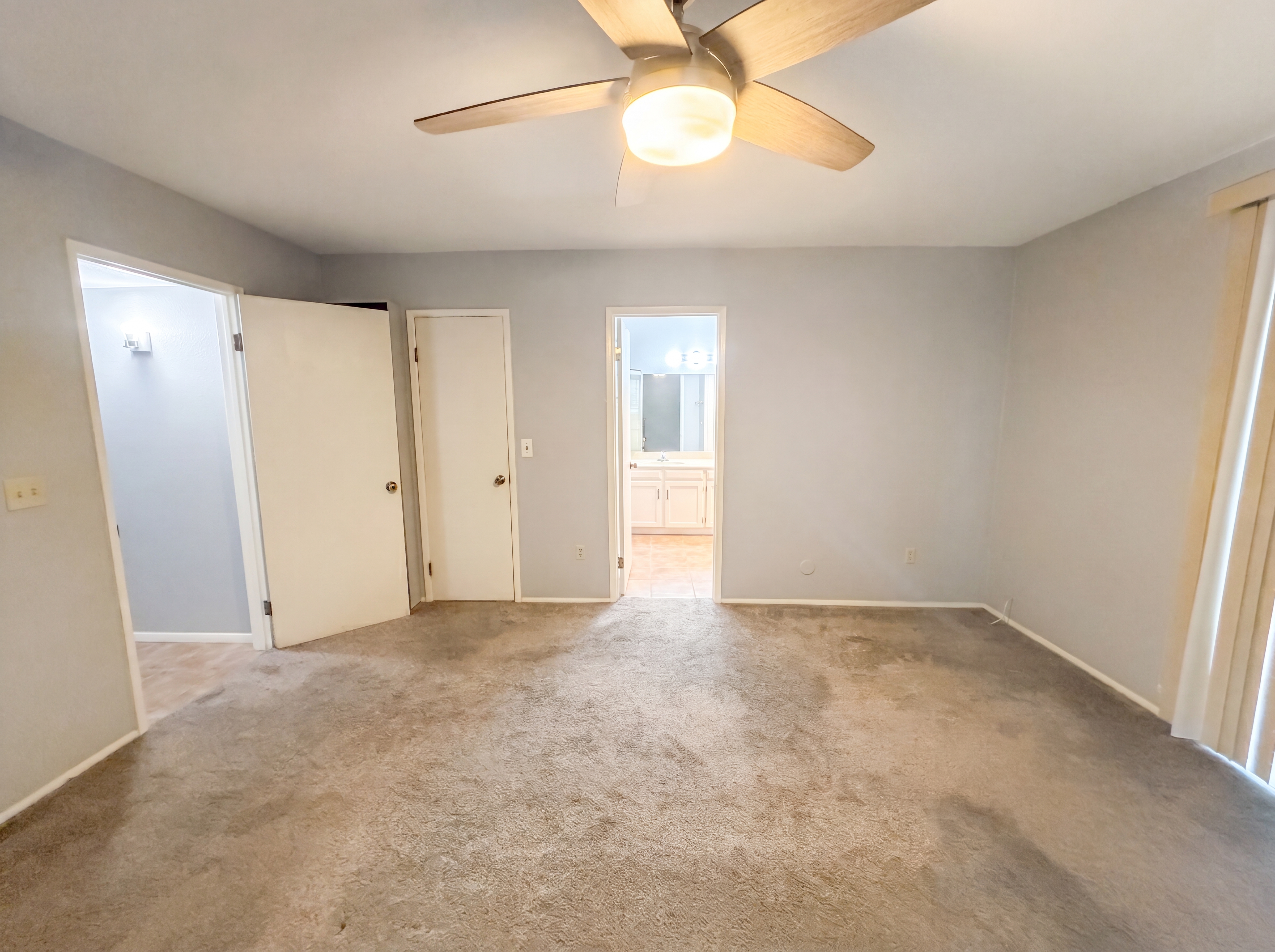 Photo 4 of 26 of 4327 W Barbara Ave, Glendale, AZ