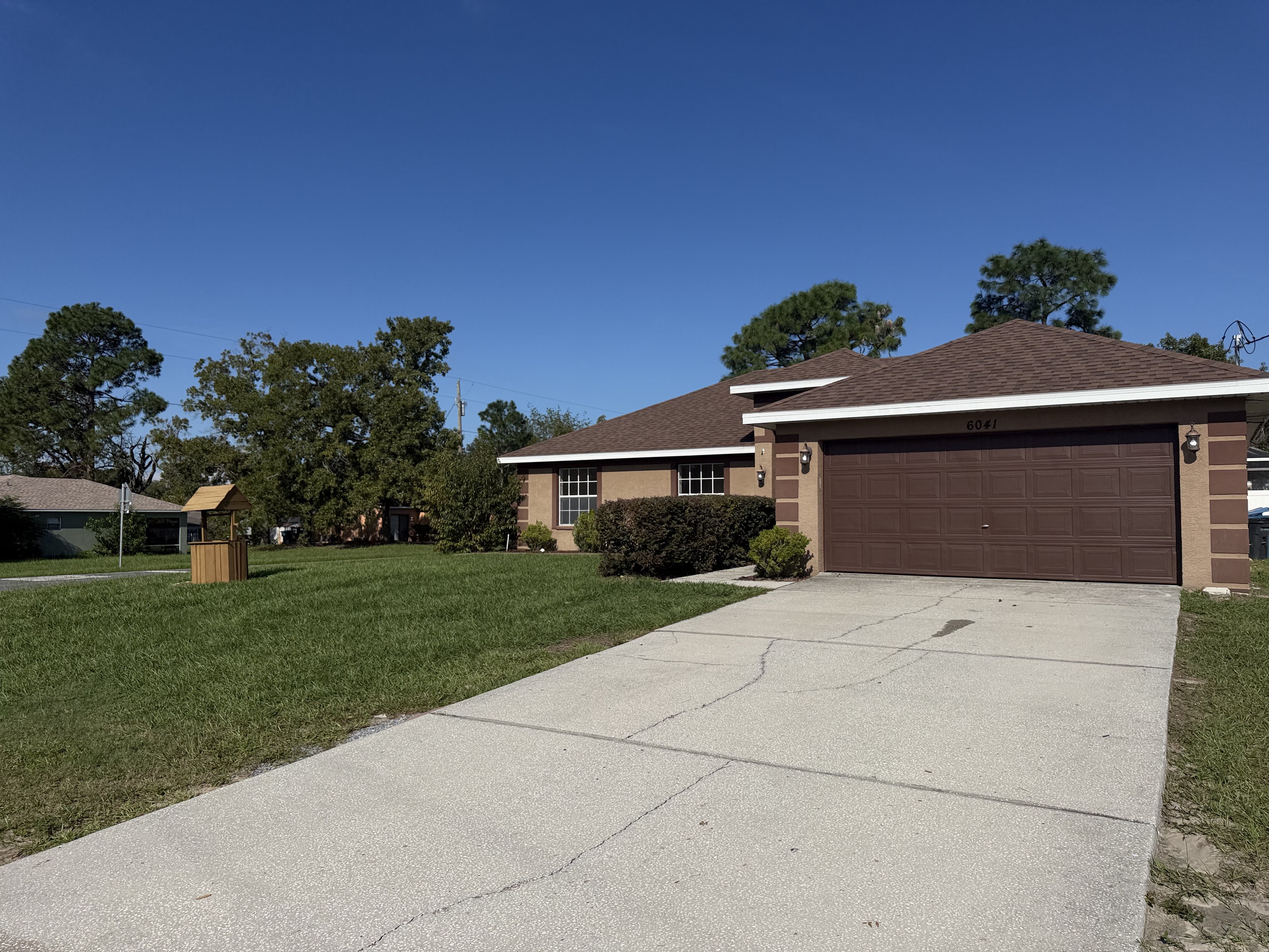 Photo 7 of 29 of 6041 Parnell Ave, Spring Hill, FL