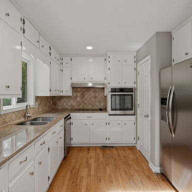 Property photo 2 of 639 Cedrick Ln