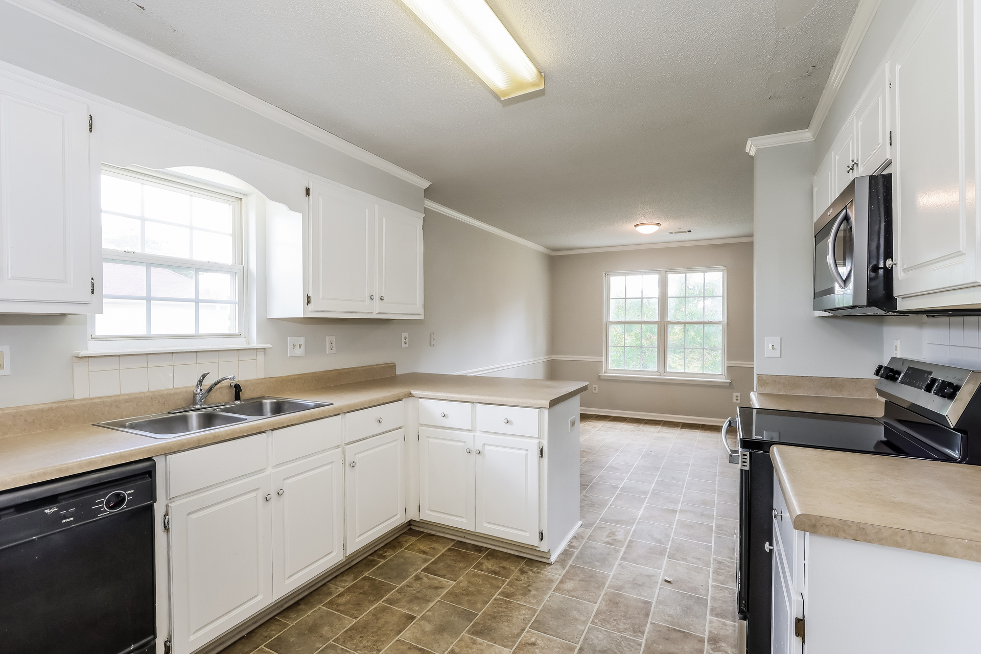 Photo 8 of 23 of 1734 Harrogate Dr, Augusta, GA