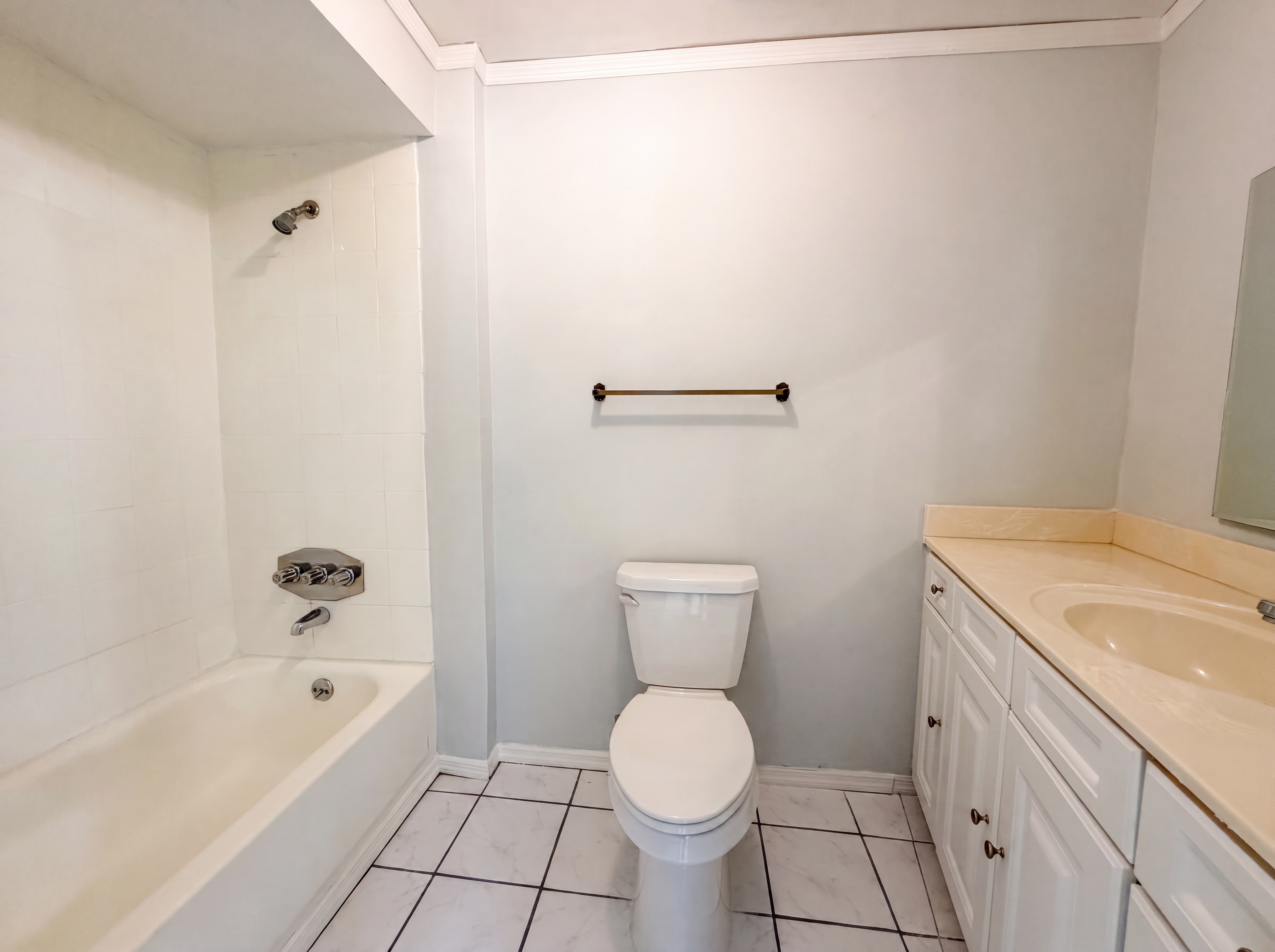Photo 16 of 23 of 5655 Kimbrell Dr S, Jacksonville, FL