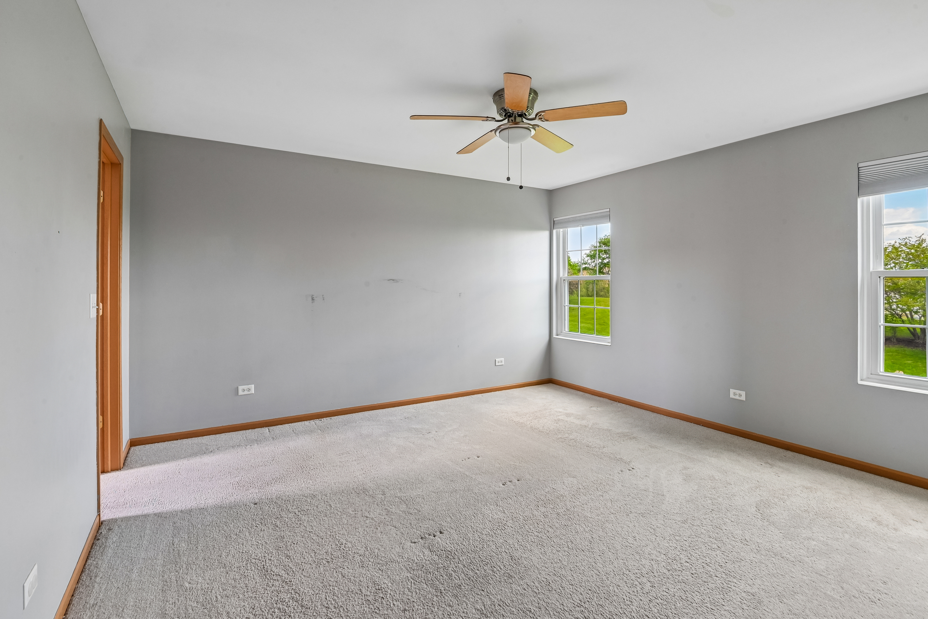 Photo 25 of 33 of 1212 Courtland Cir, Plainfield, IL