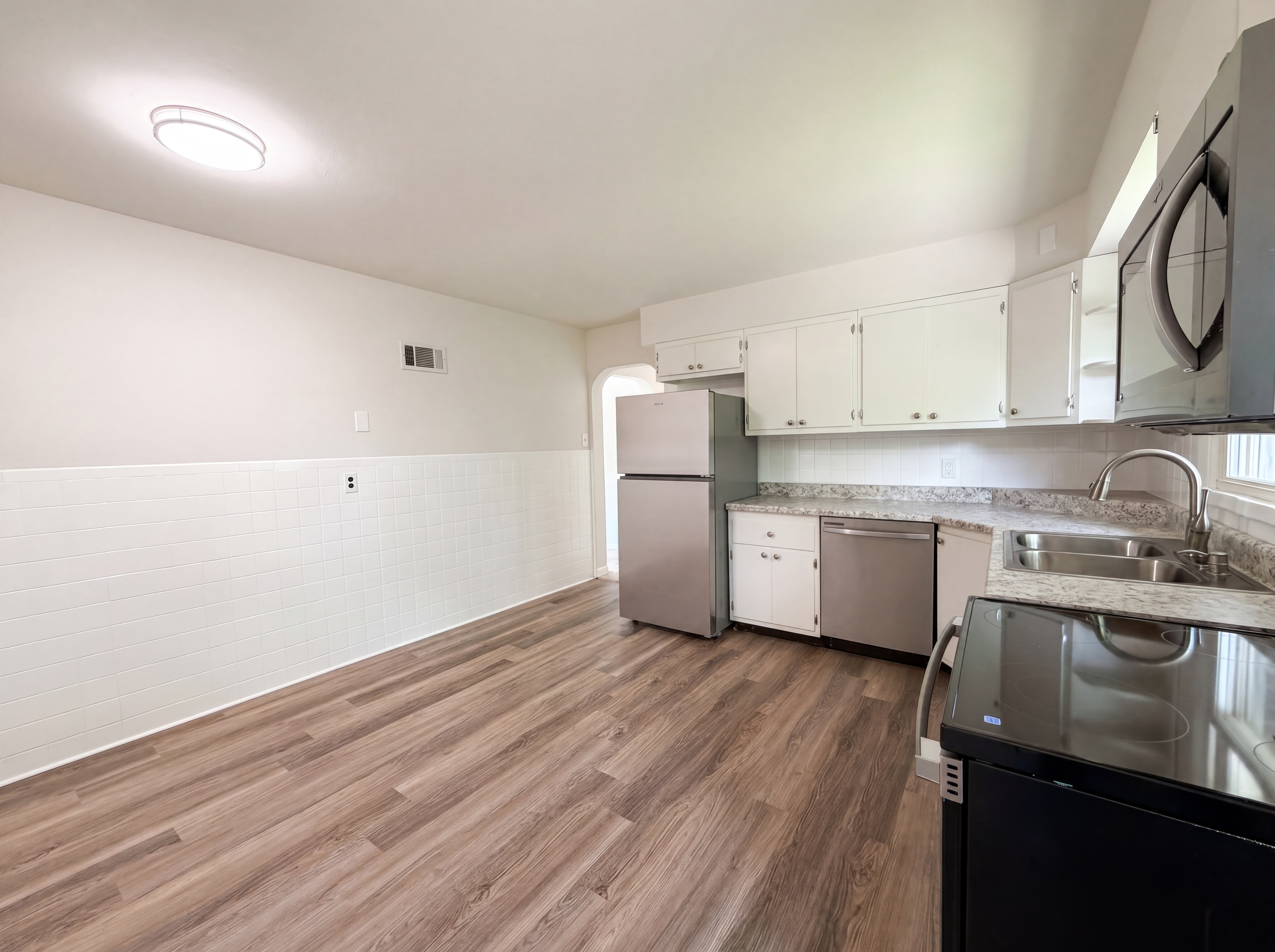 Photo 8 of 19 of 1116 Cunningham Ave, Saint Charles, MO