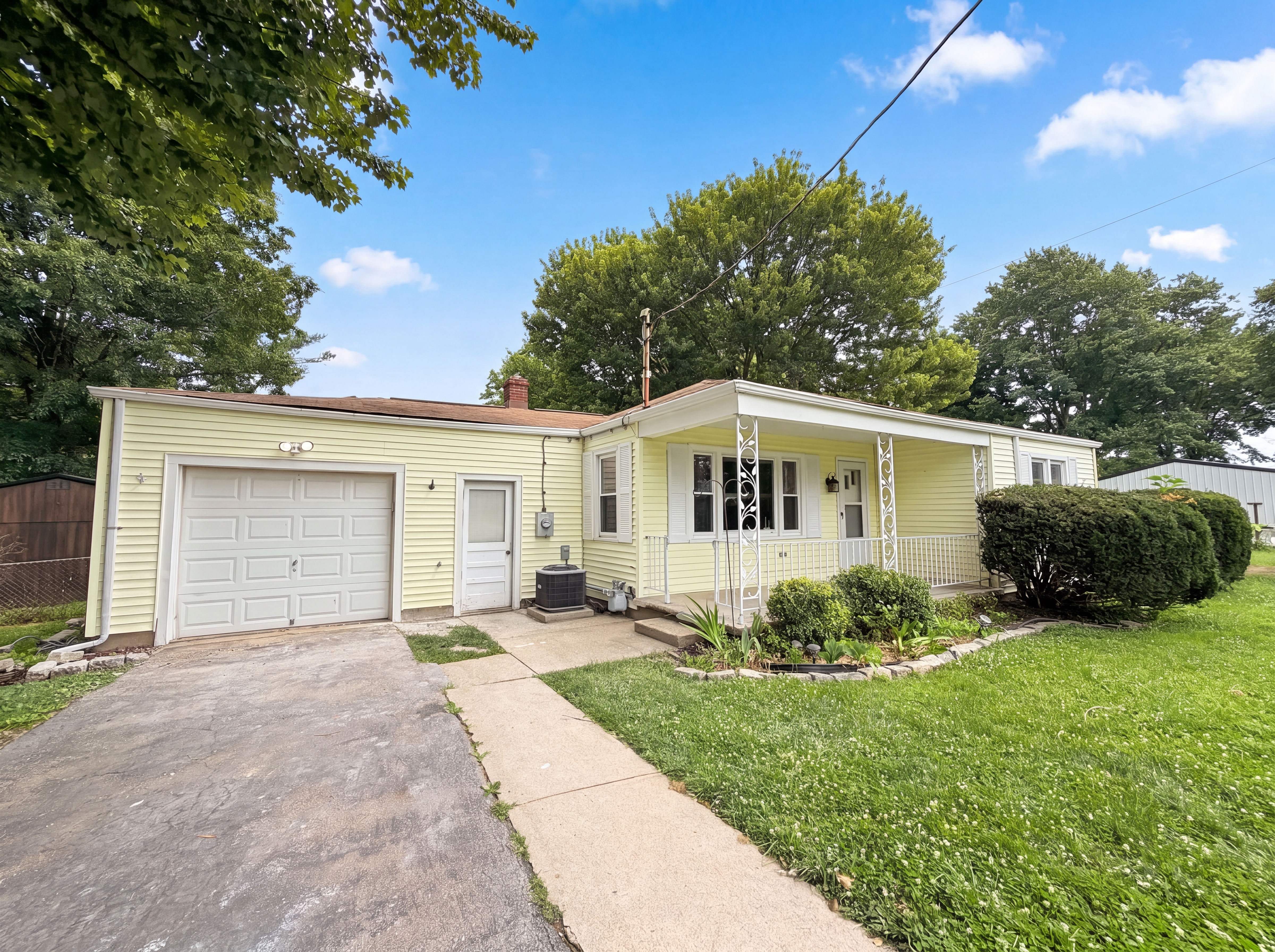 Photo 16 of 17 of 820 Lilly Ln, Cincinnati, OH