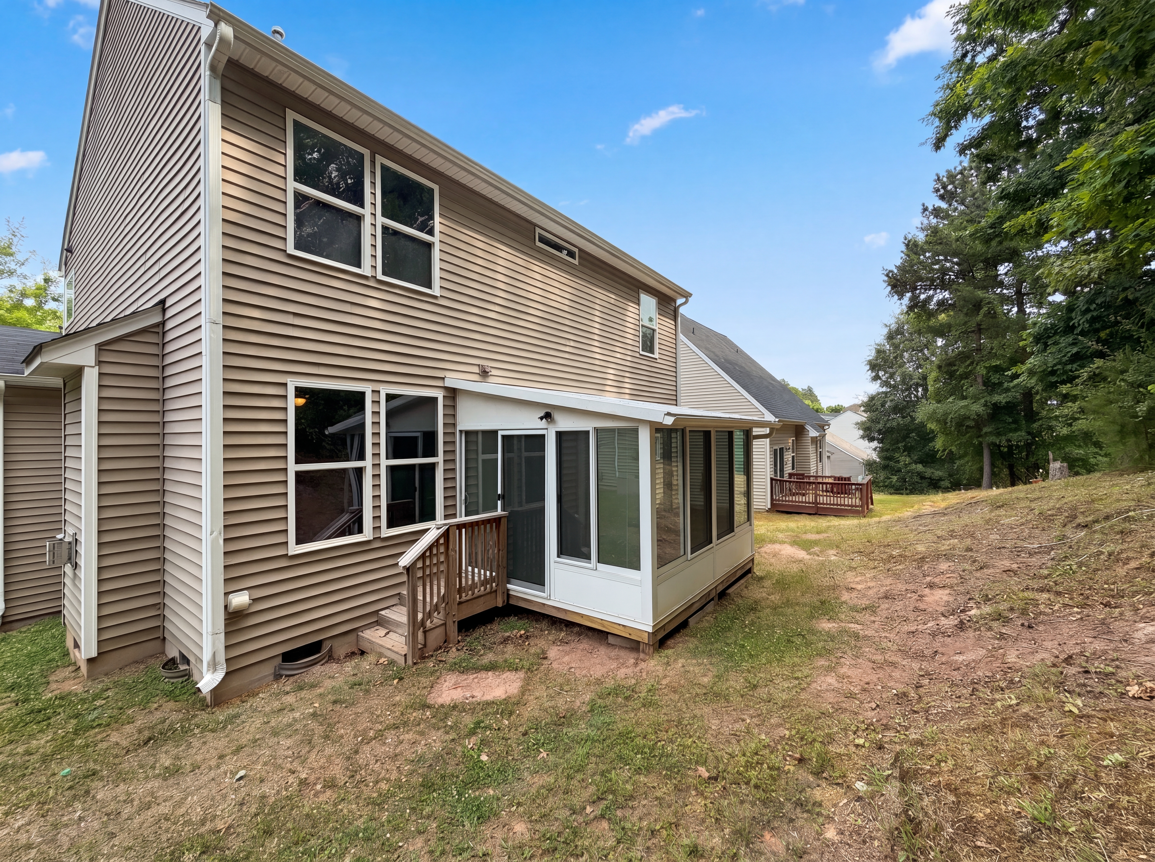 Photo 5 of 17 of 612 Turmeric Ln, Durham, NC