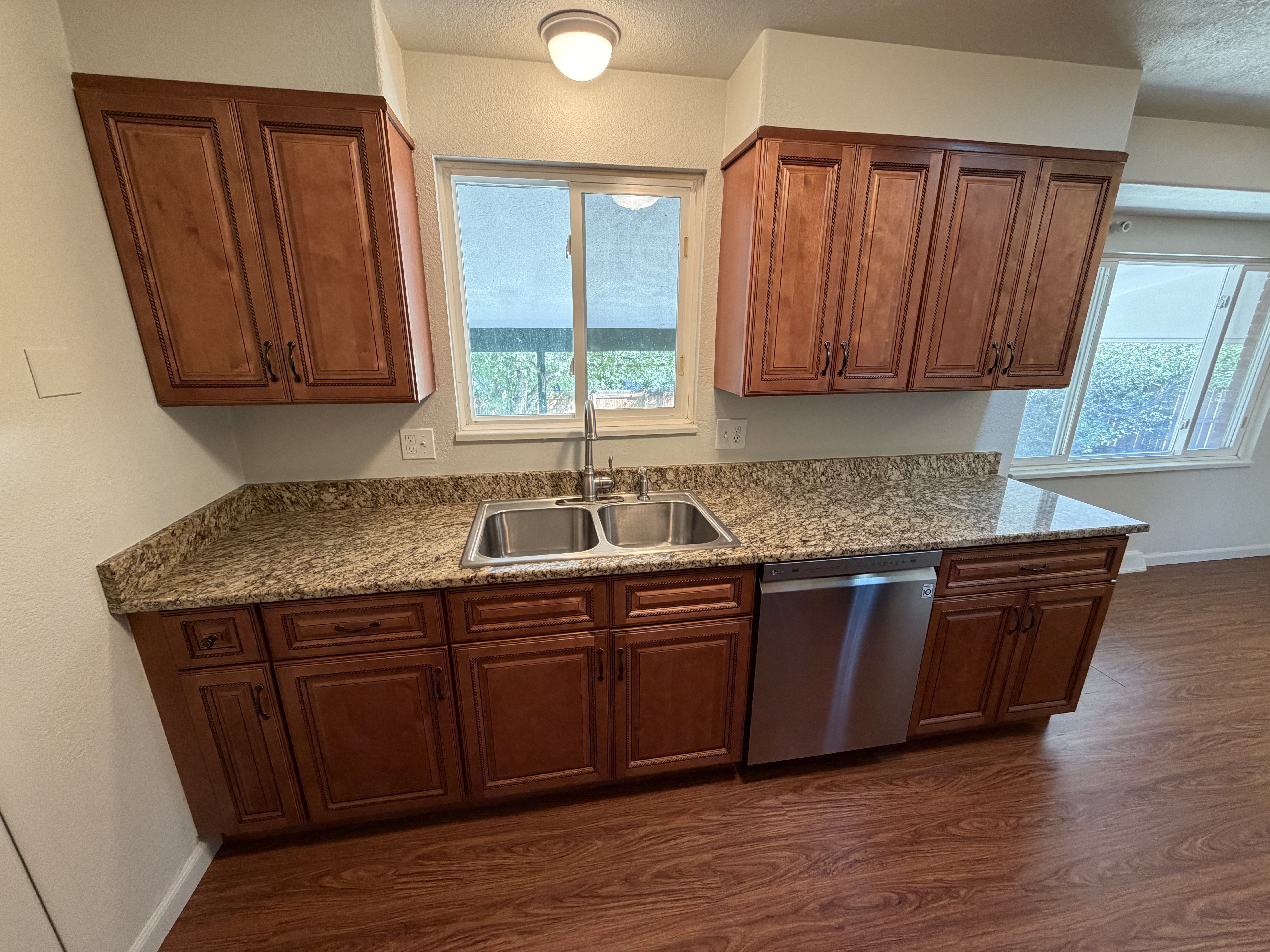 Photo 10 of 32 of 12129 E Exposition Dr, Aurora, CO