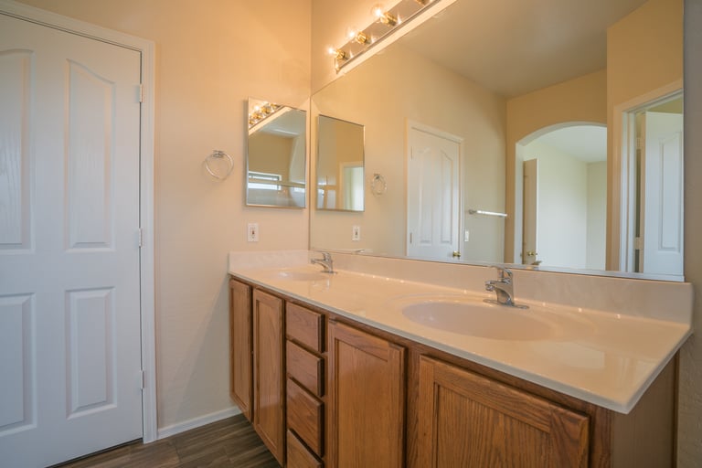 Photo 13 of 23 - 16635 N 169th Ave, Surprise, AZ 85388