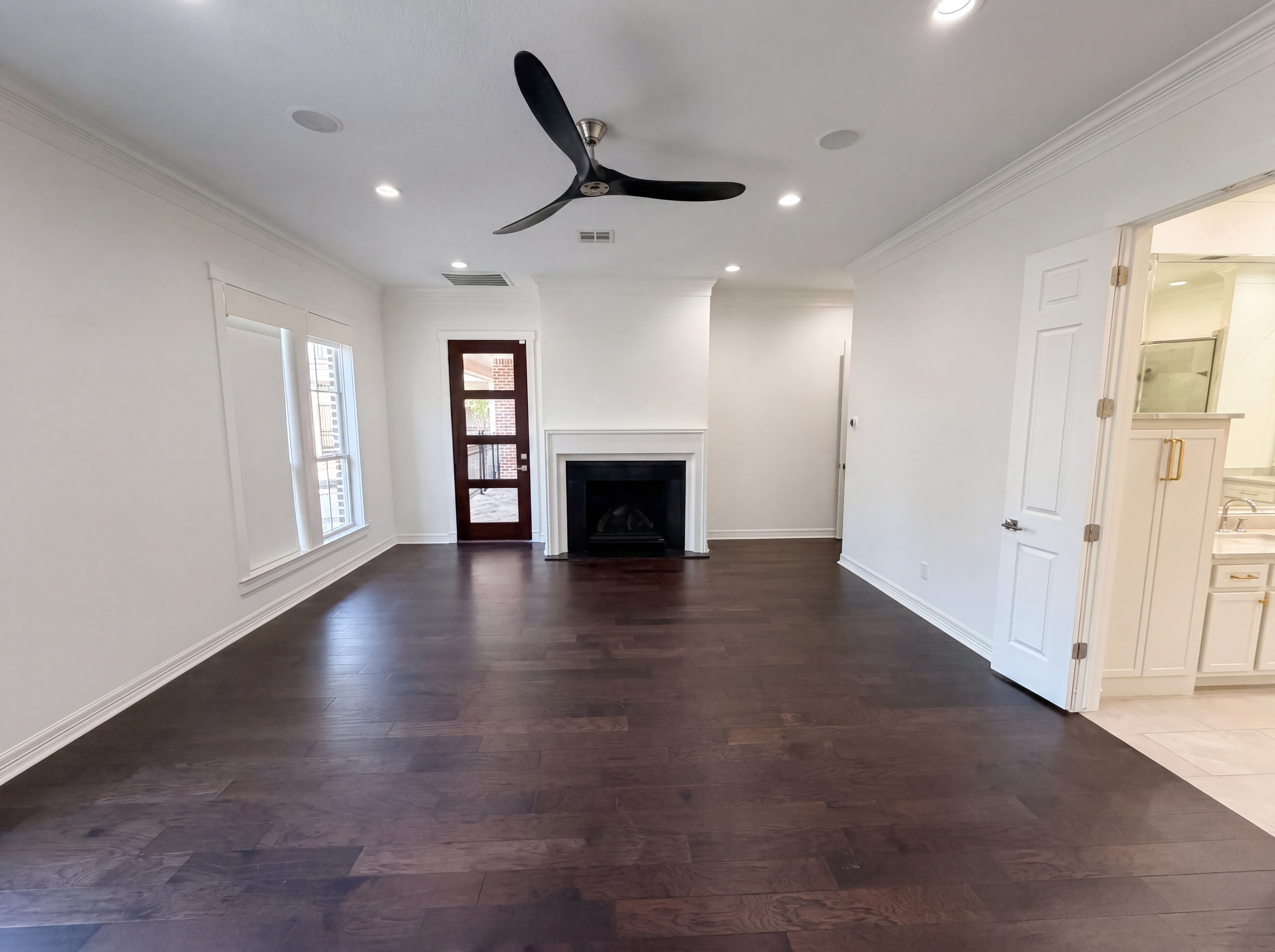 Photo 11 of 61 of 4385 Brownstone Dr, Beaumont, TX