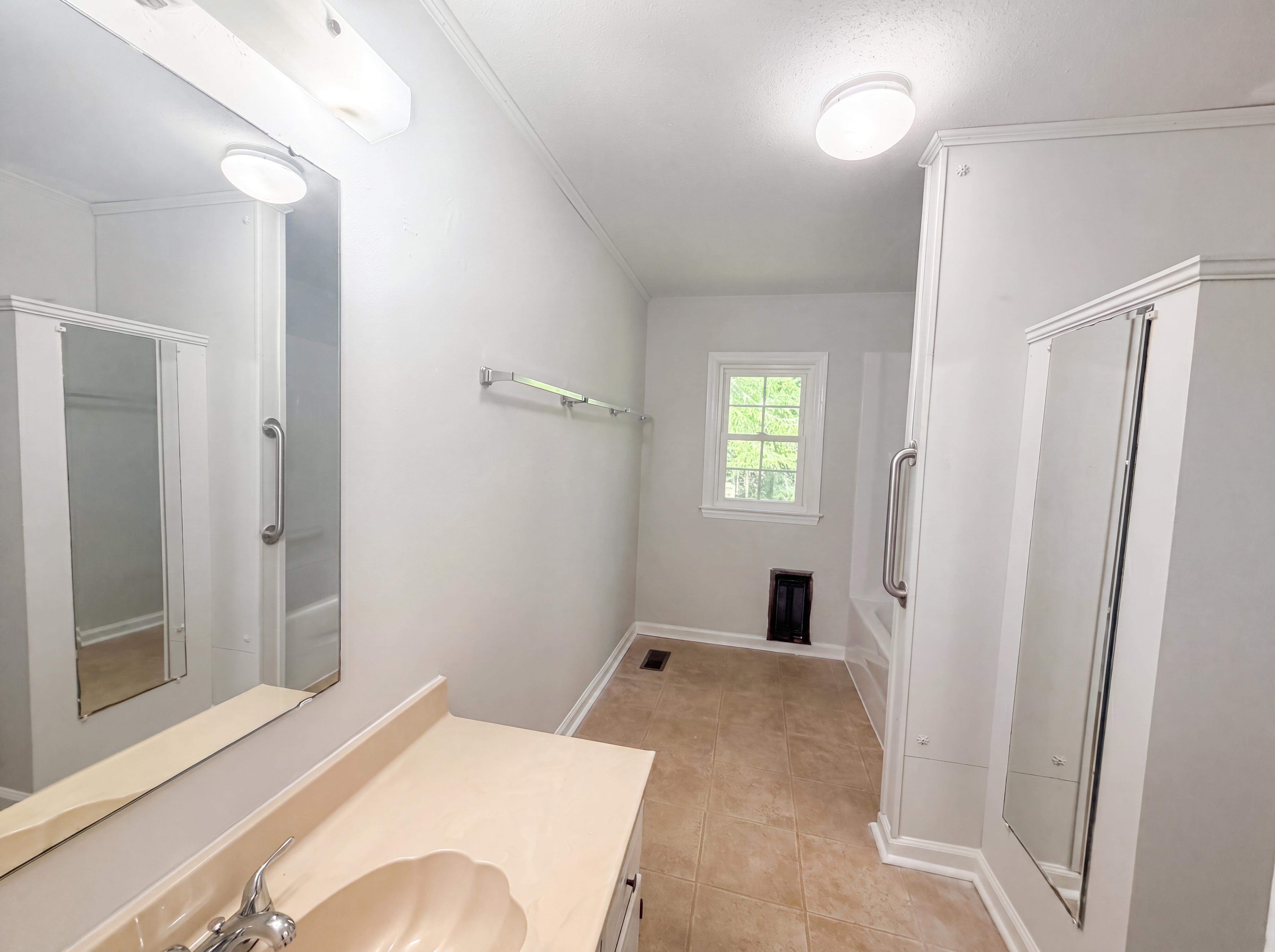 Photo 10 of 17 of 1804 Gade Bryant Rd, Moncure, NC