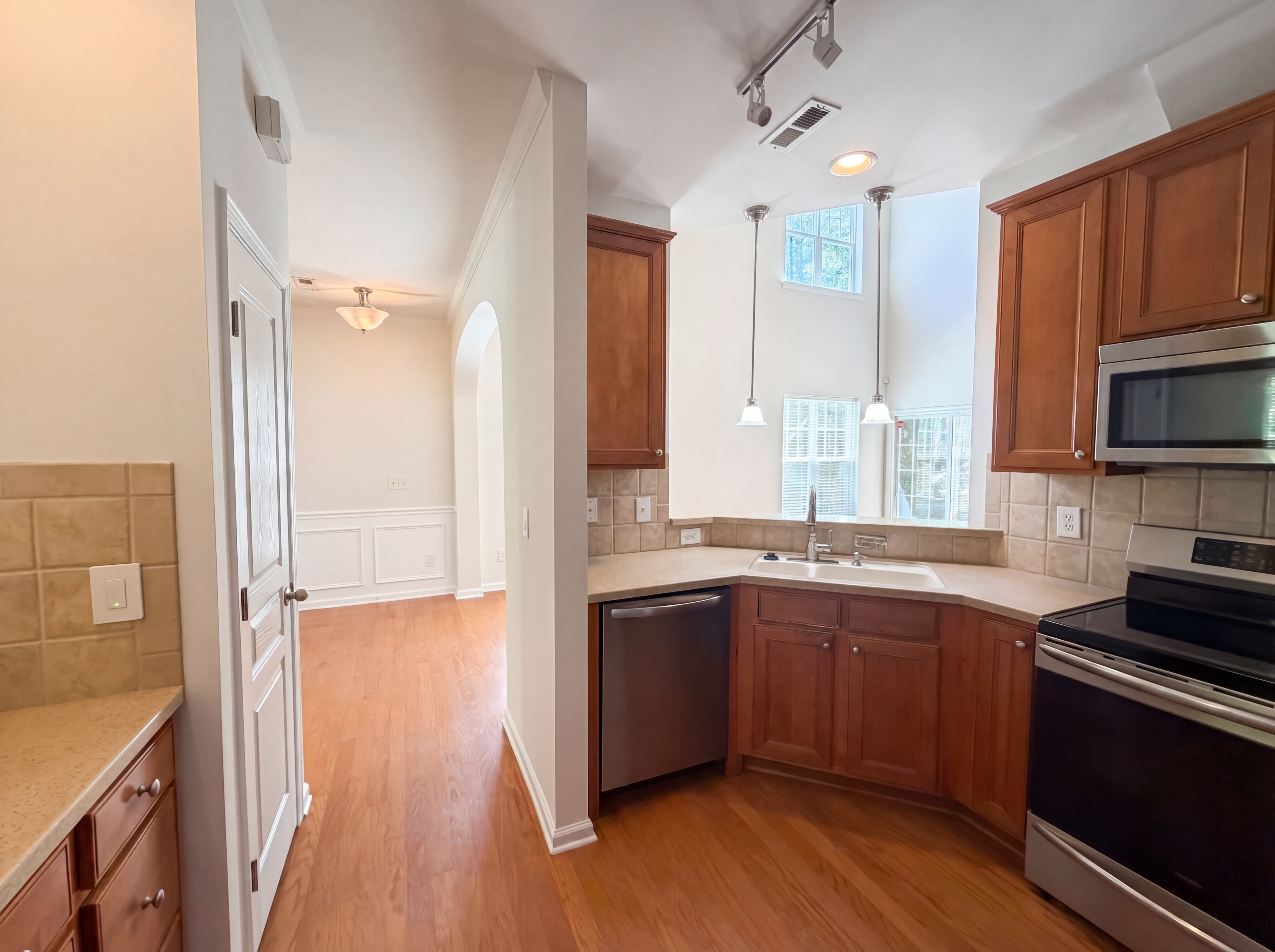 Photo 6 of 17 of 3216 Ranbir Dr, Durham, NC