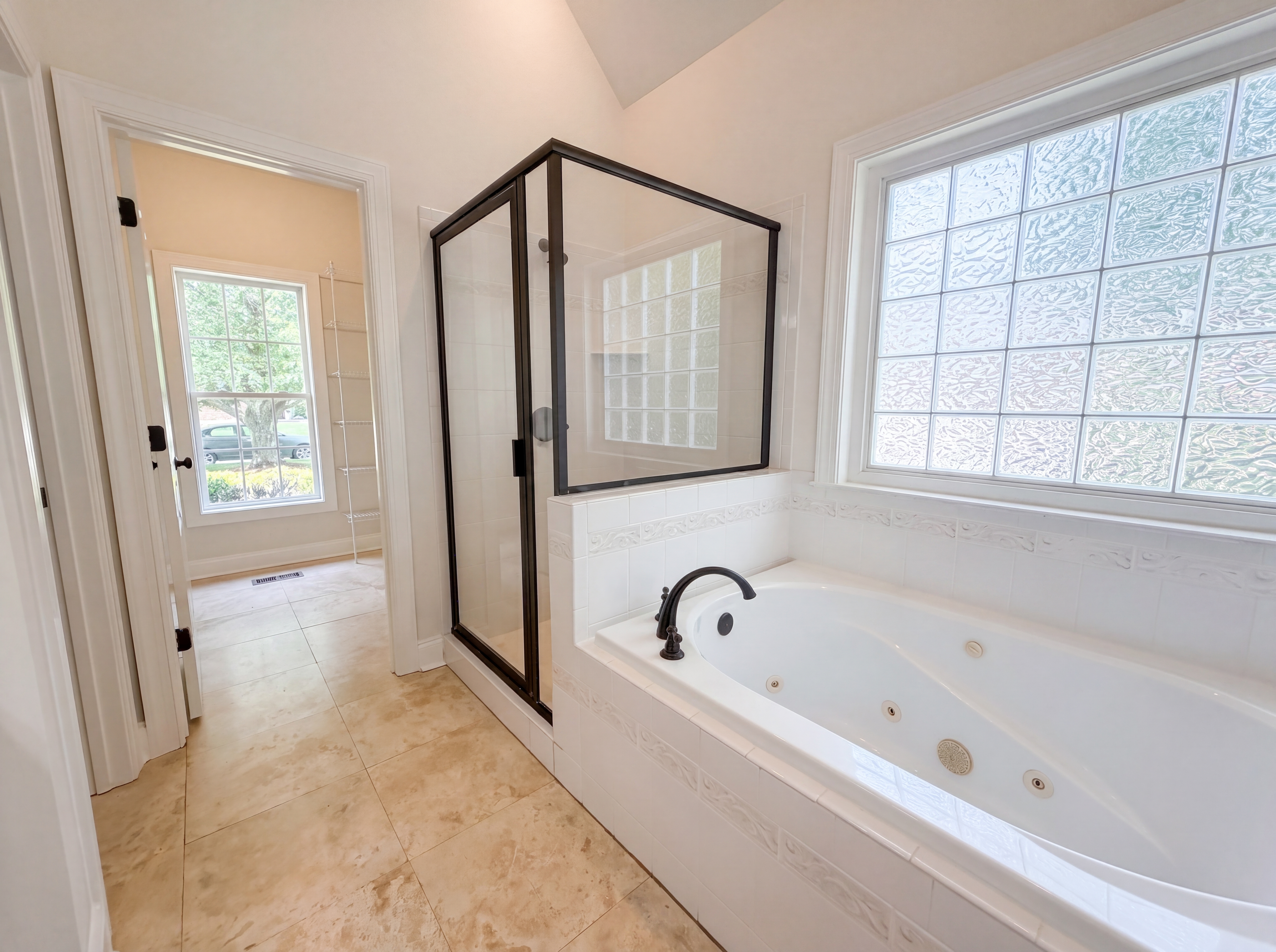 Photo 6 of 20 of 5309 Old Town Ln, Gastonia, NC
