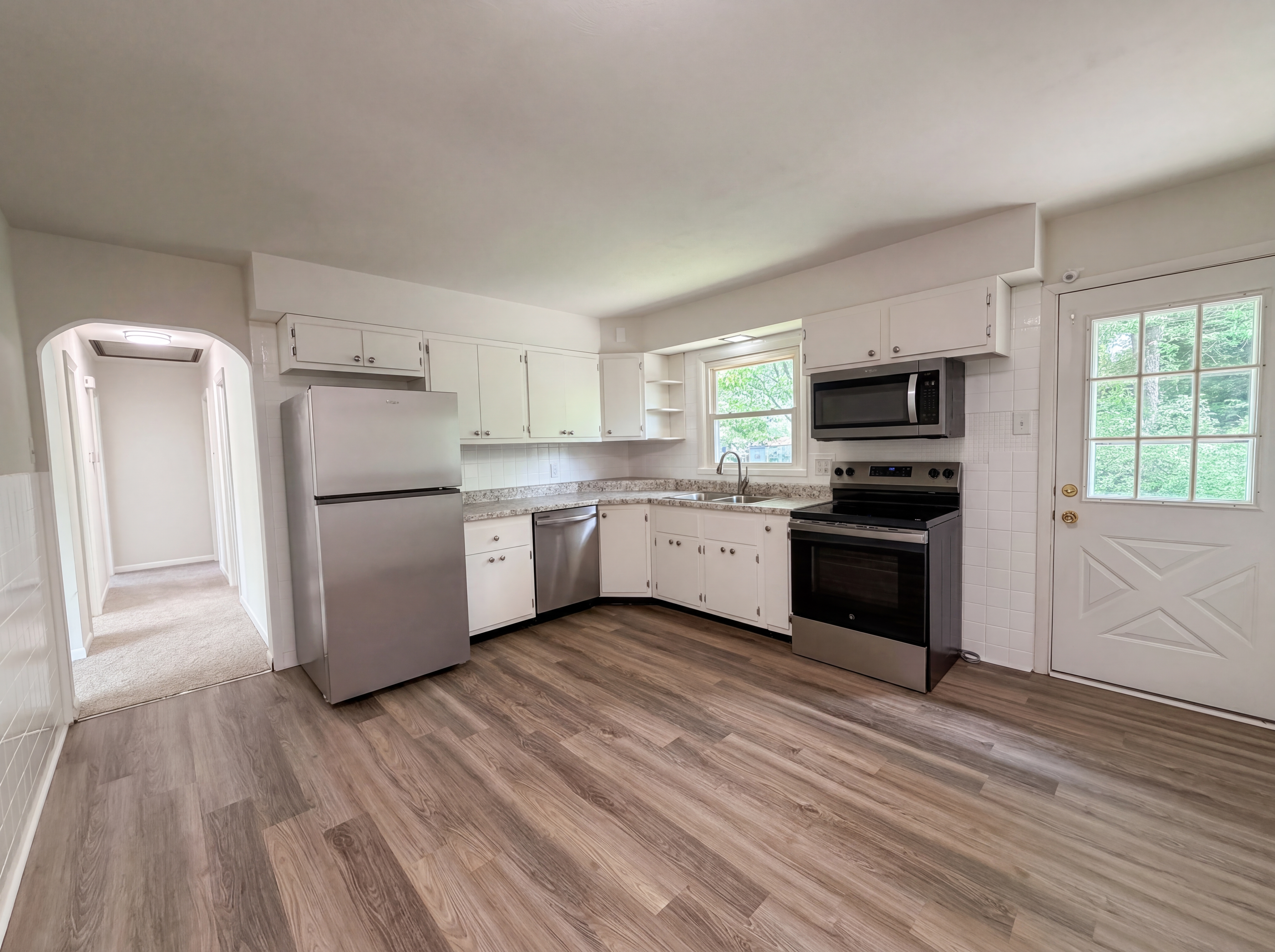 Photo 2 of 19 of 1116 Cunningham Ave, Saint Charles, MO