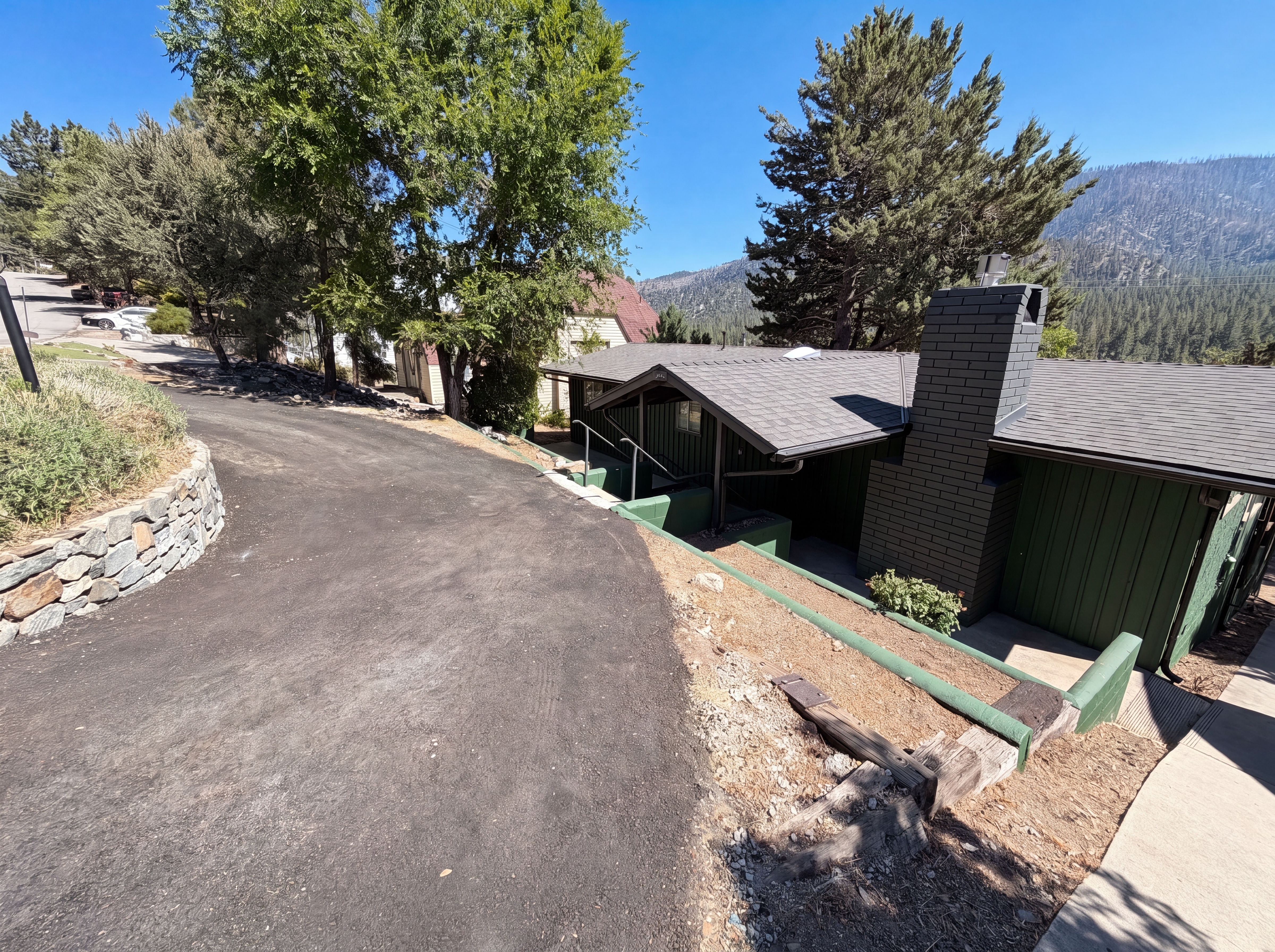 Photo 20 of 28 of 1145 Rivera Dr, Wrightwood, CA