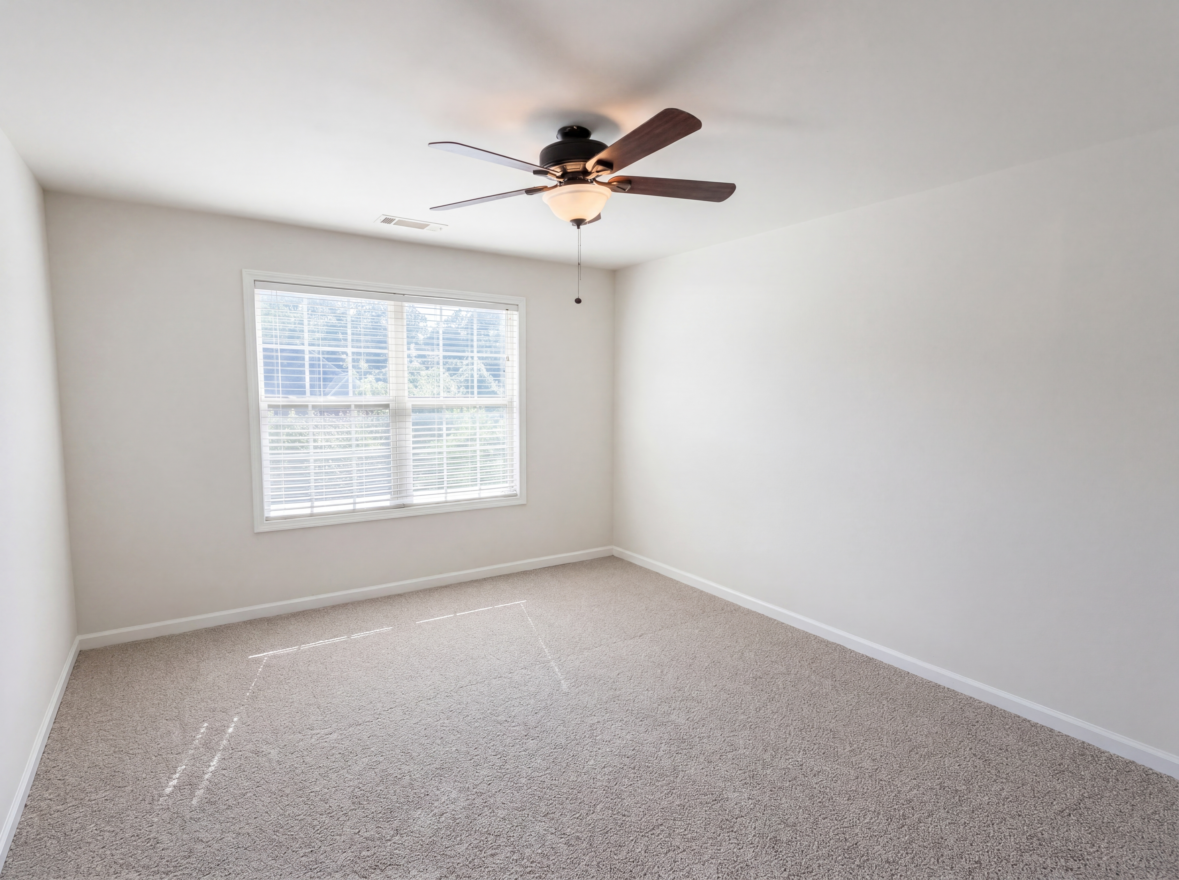 Photo 19 of 39 of 8111 Crestview Dr SE, Covington, GA