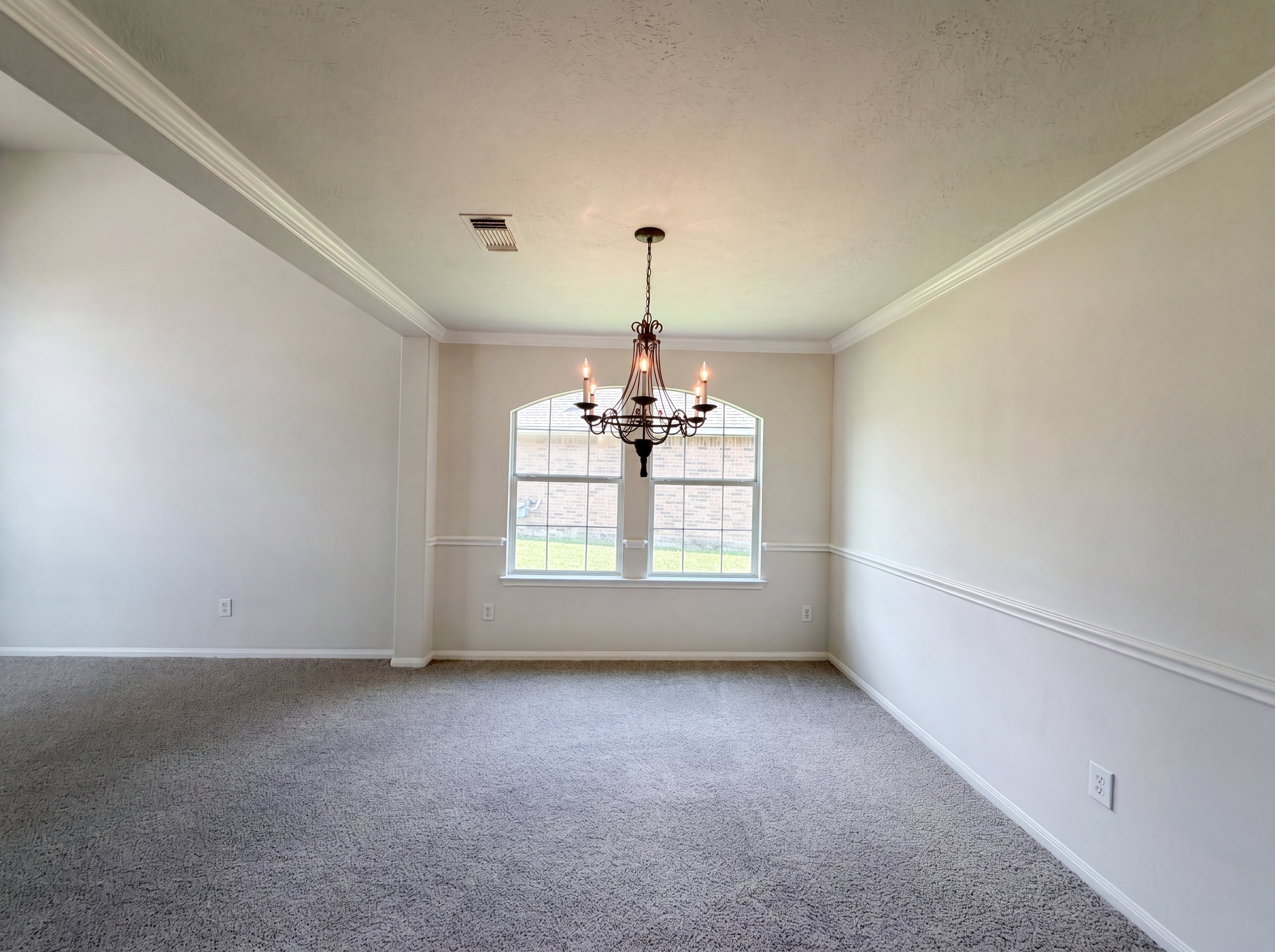 Photo 10 of 26 of 6510 Briar Moss Ln, Katy, TX