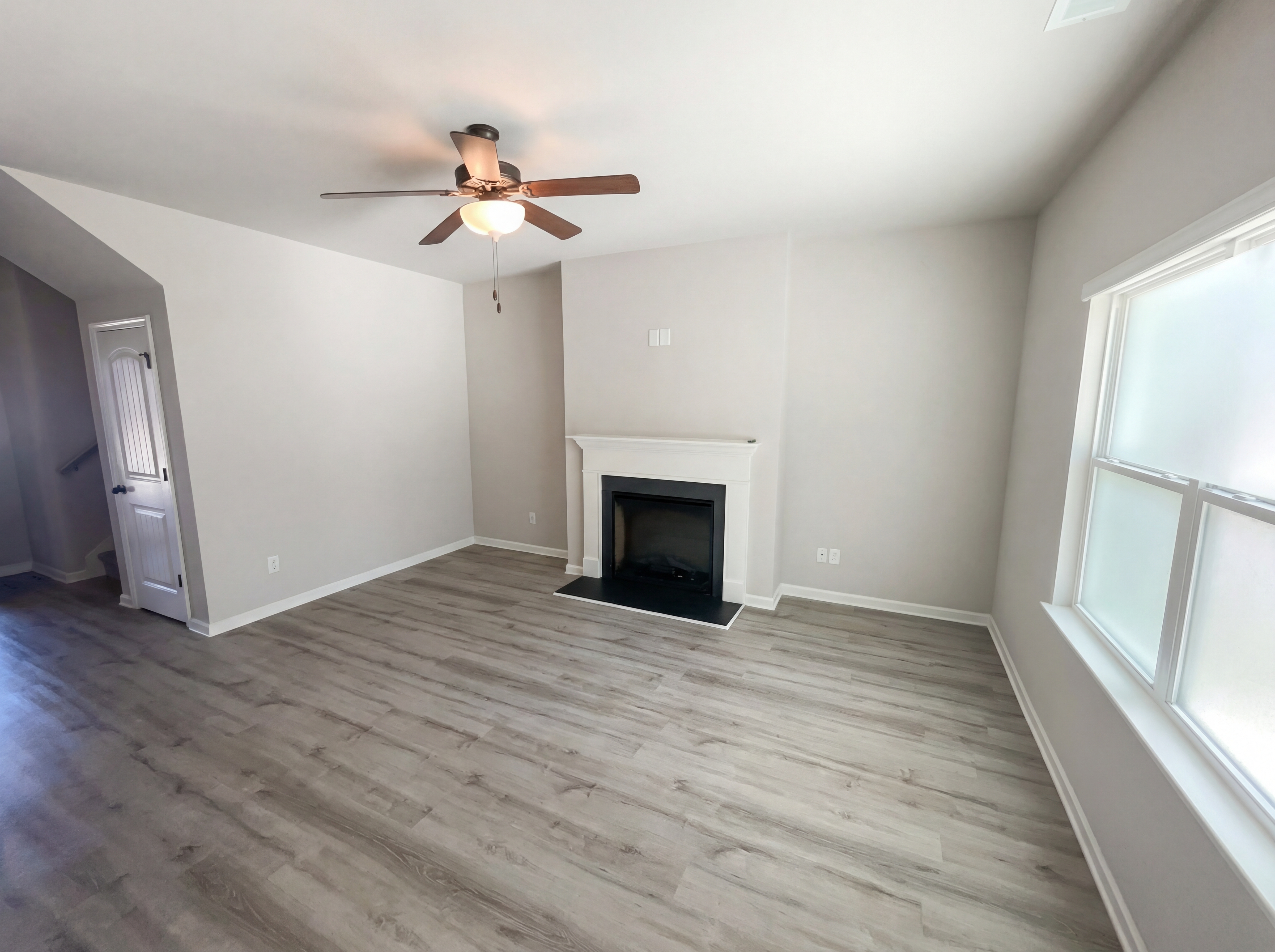 Photo 3 of 22 of 981 Fellowship Rd, Fairburn, GA