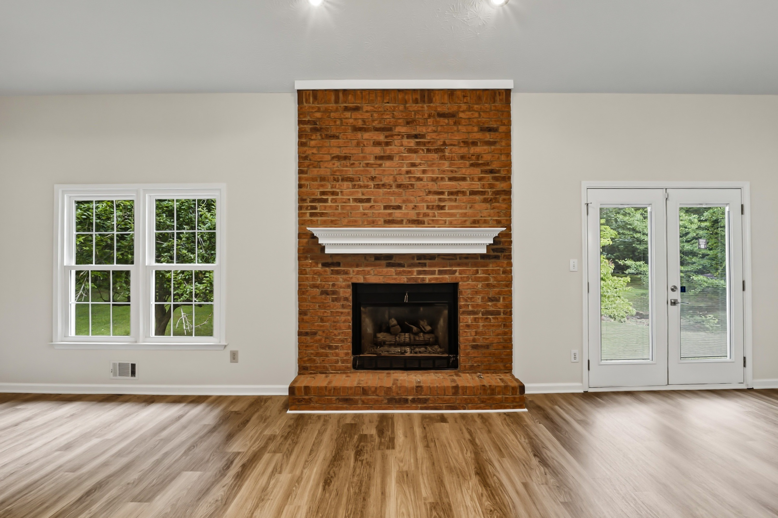 Photo 7 of 32 of 335 Stoneridge Way, Fayetteville, GA