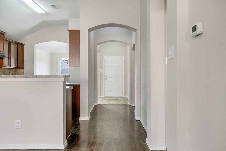 Photo 9 of 26 - 5209 Mirror Lake Dr, Haltom City, TX 76117
