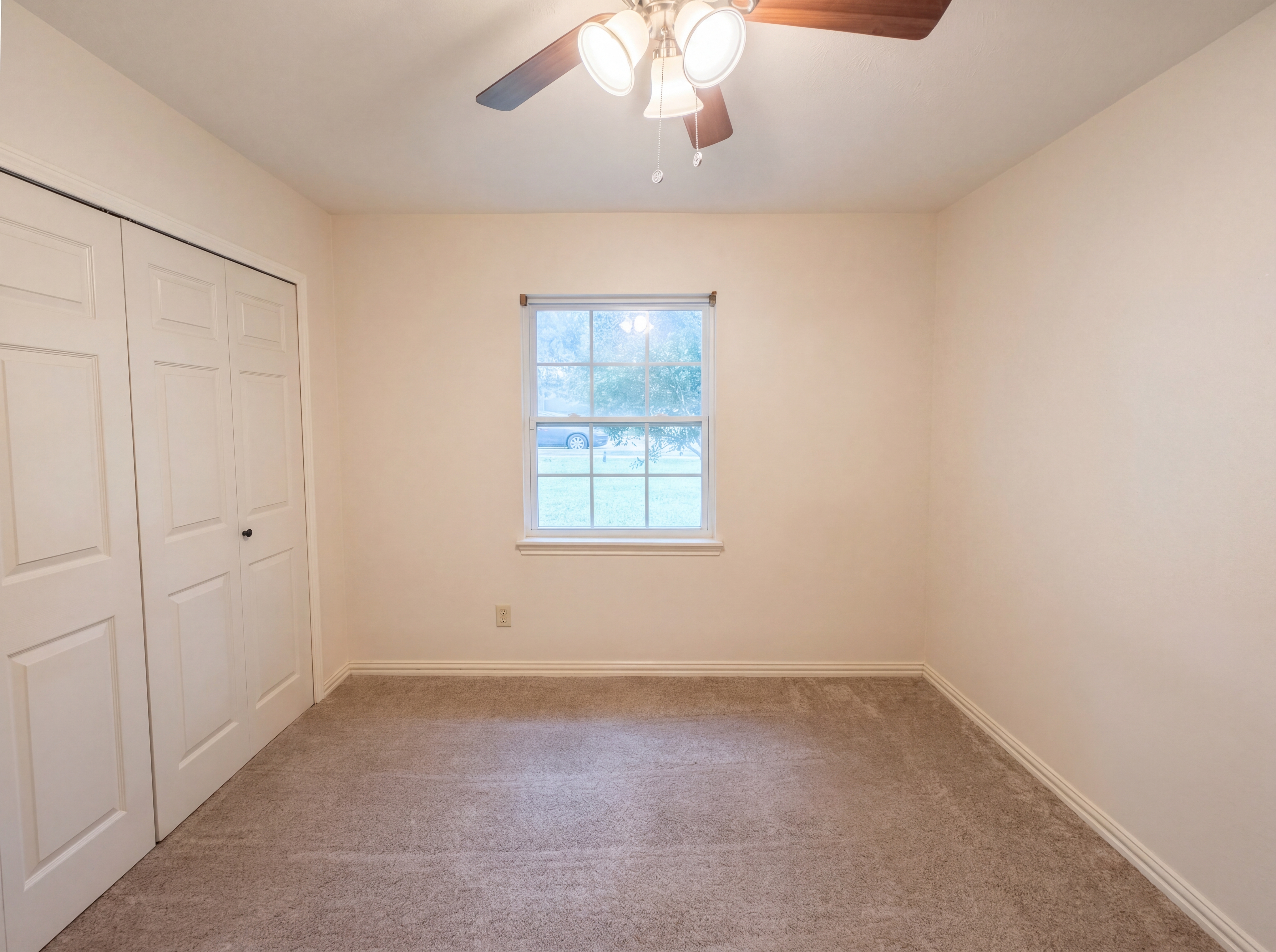 Photo 8 of 21 of 1332 Kesser Dr, Plano, TX