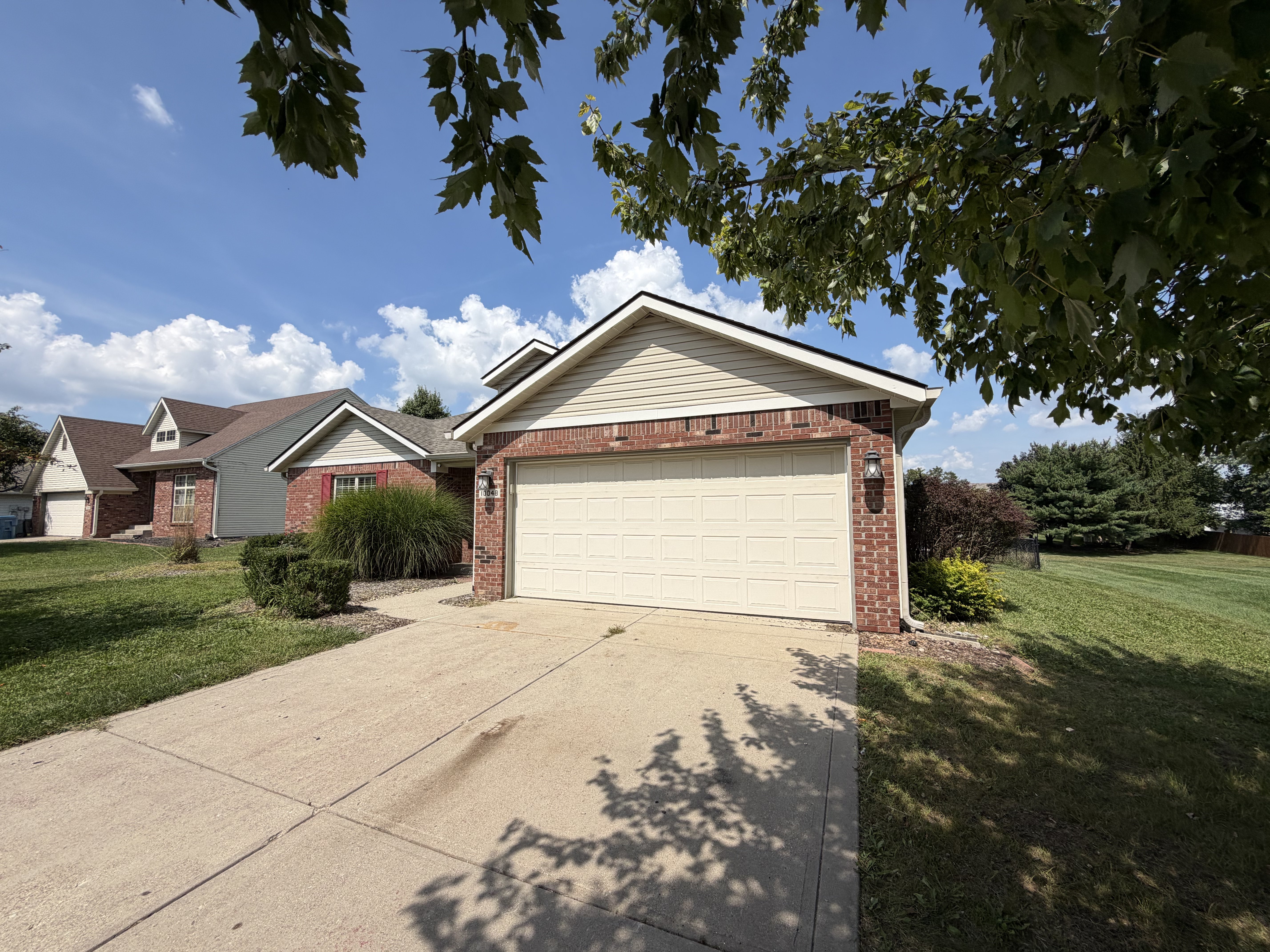 Photo 15 of 19 of 10048 Ironway Dr, Indianapolis, IN