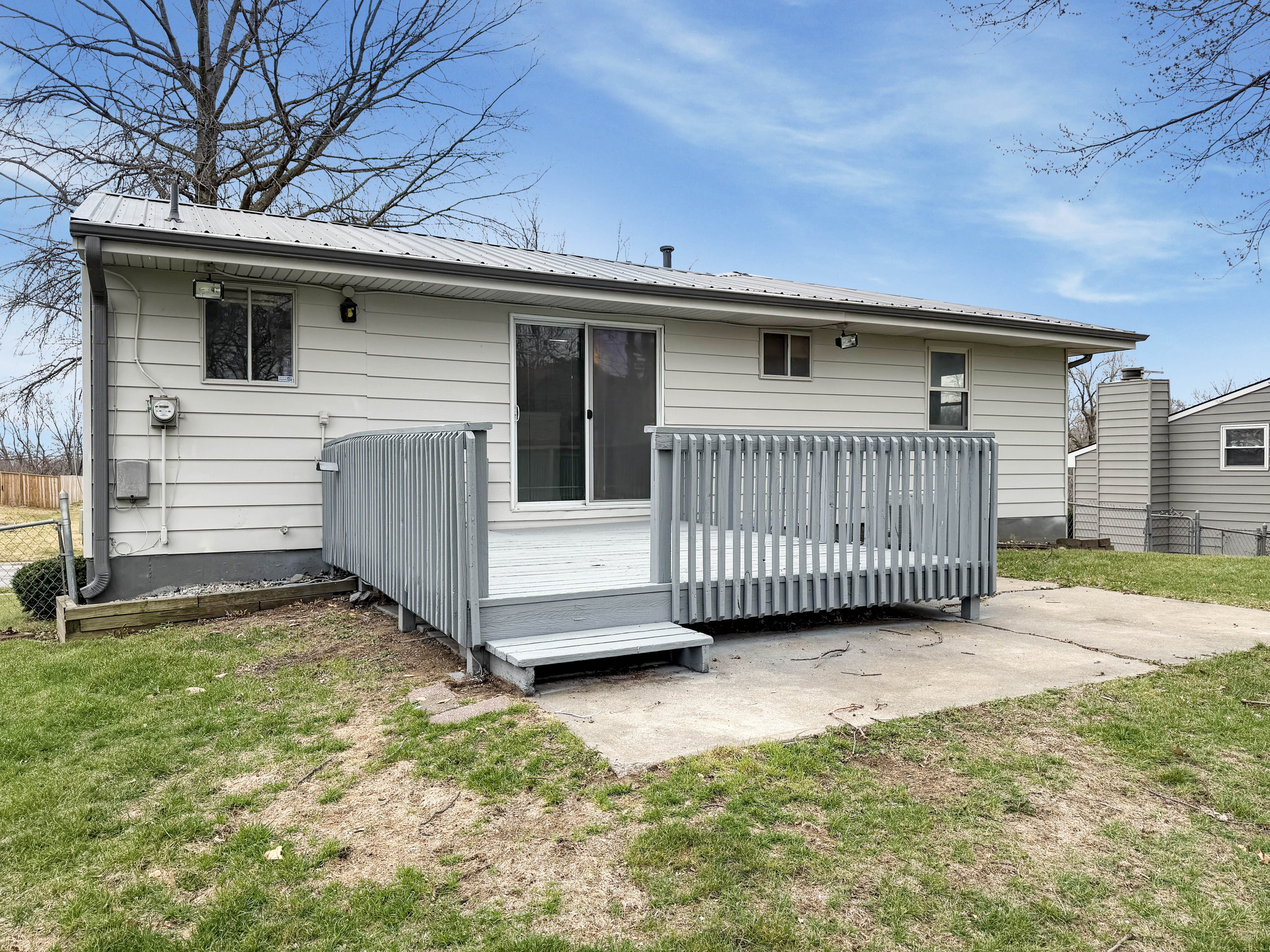 Photo 13 of 16 of 5342 N Palmer Ave, Kansas City, MO