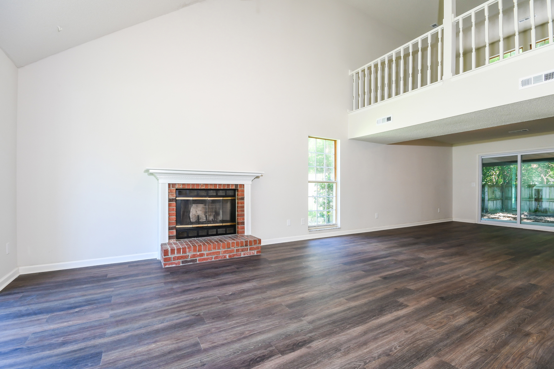 Photo 3 of 22 of 343 Damascus Dr, Summerville, SC