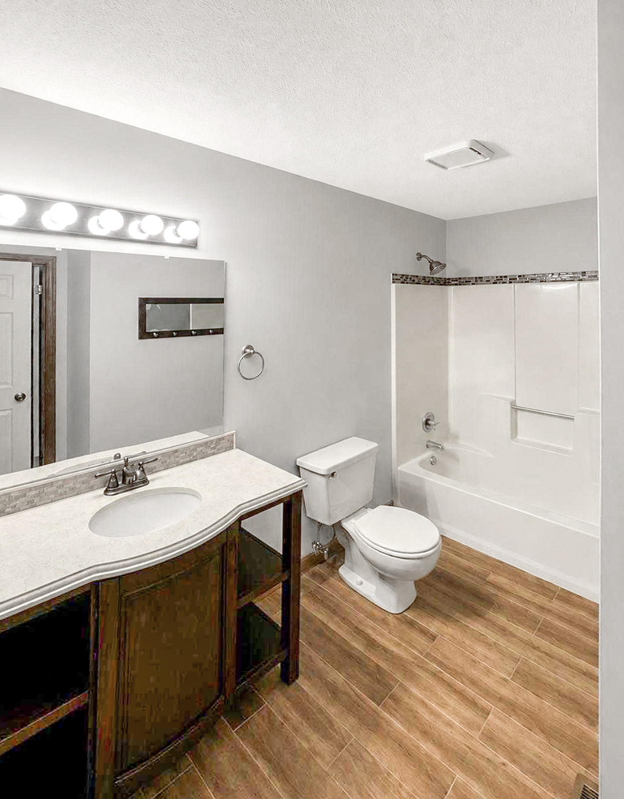 Photo 10 of 19 of 120 Bay Ct, Eatonton, GA