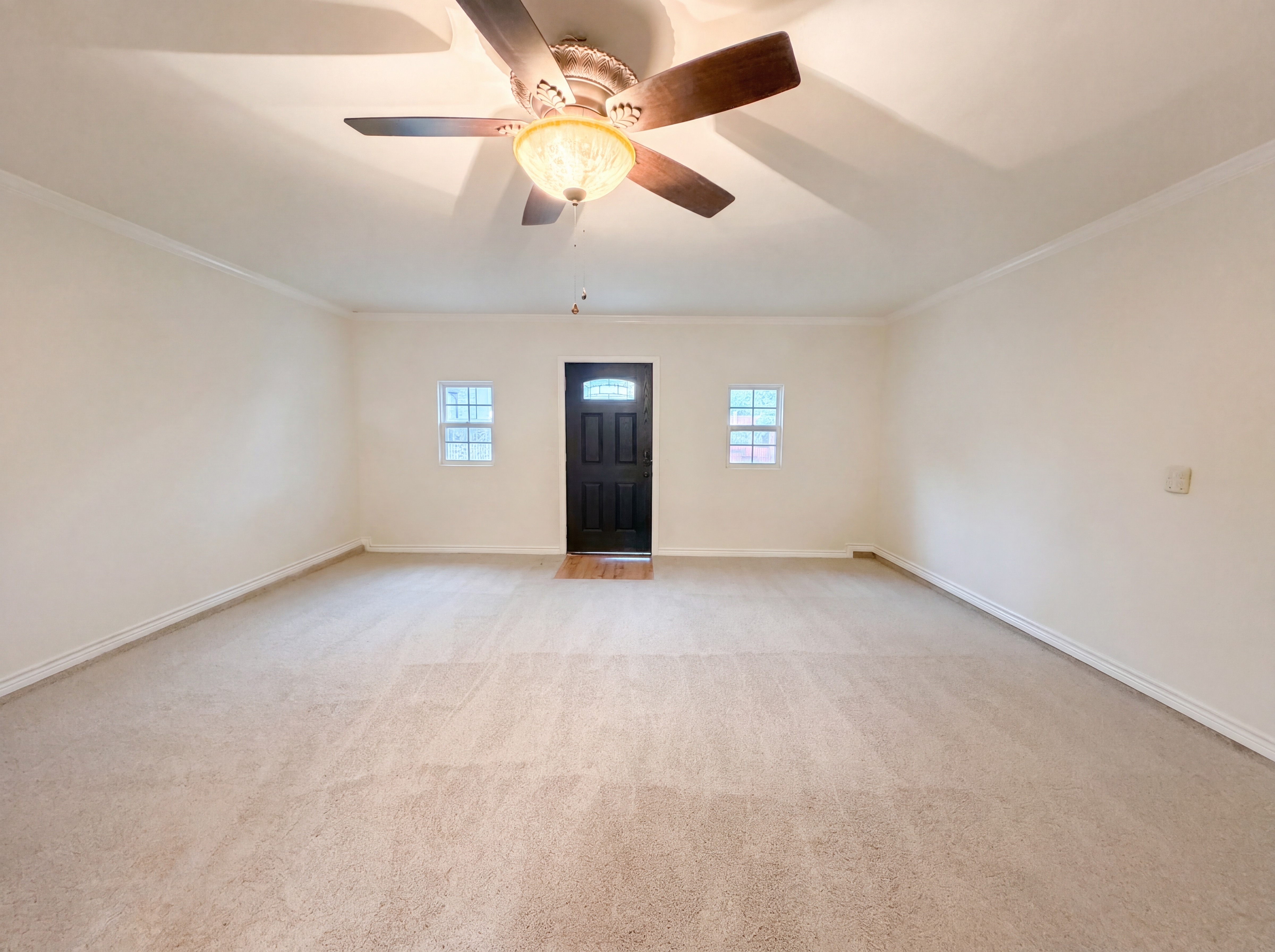 Photo 10 of 18 of 203 W Hogan Dr, Copperas Cove, TX