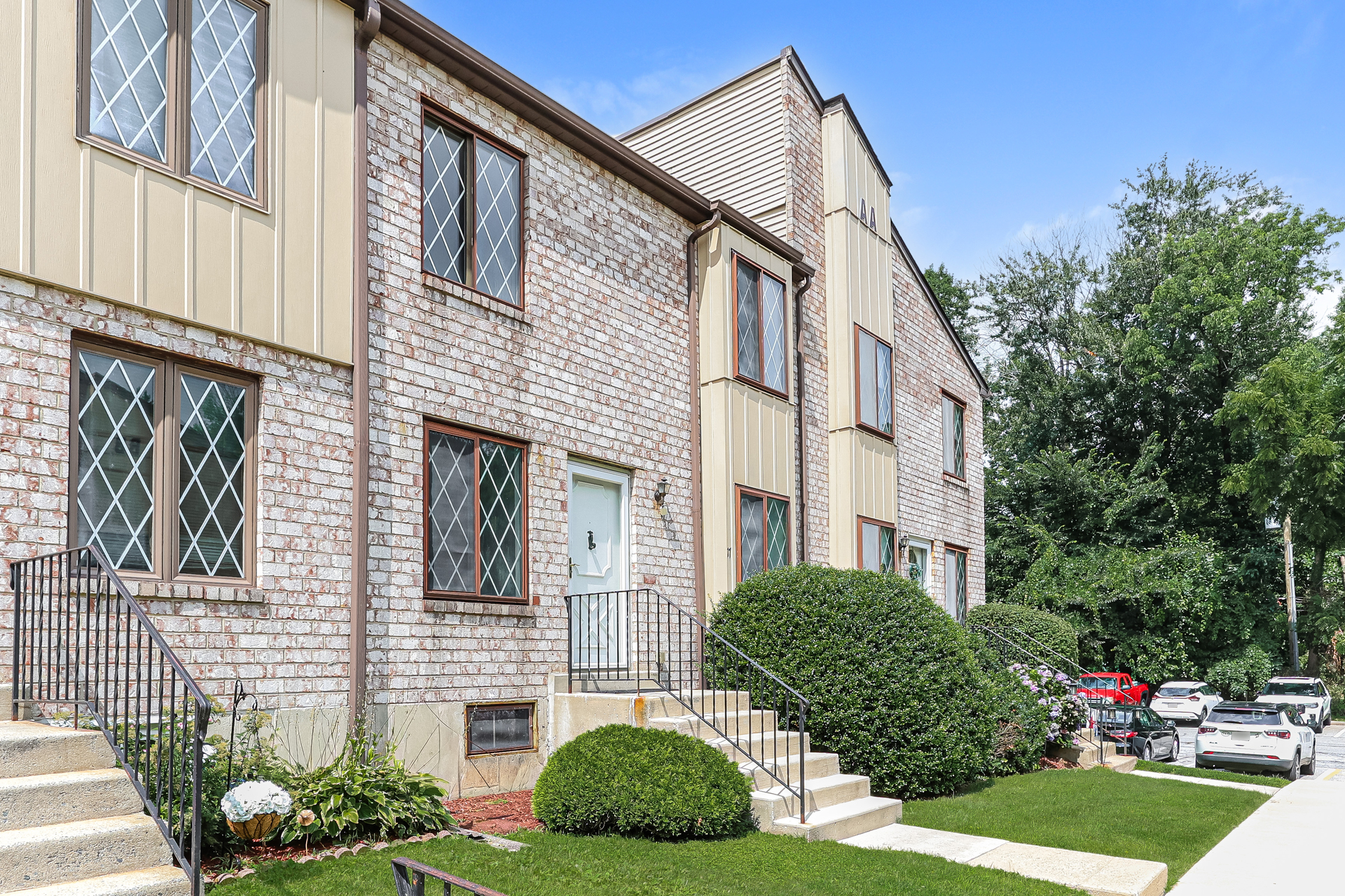 Photo 6 of 23 of 5200 Hilltop Dr, Brookhaven, PA