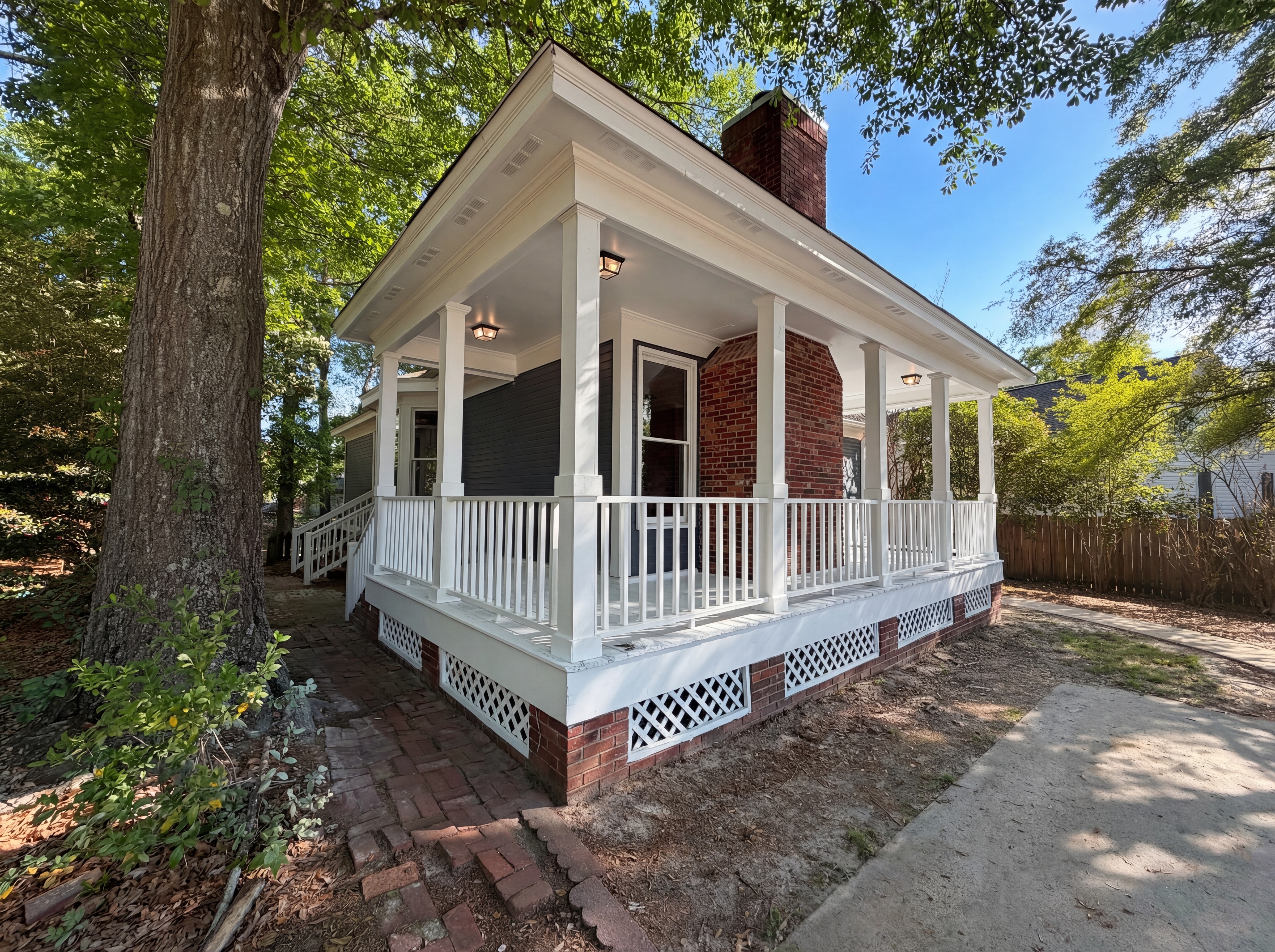 Photo 7 of 20 of 204 Wallace Cir, Lexington, SC