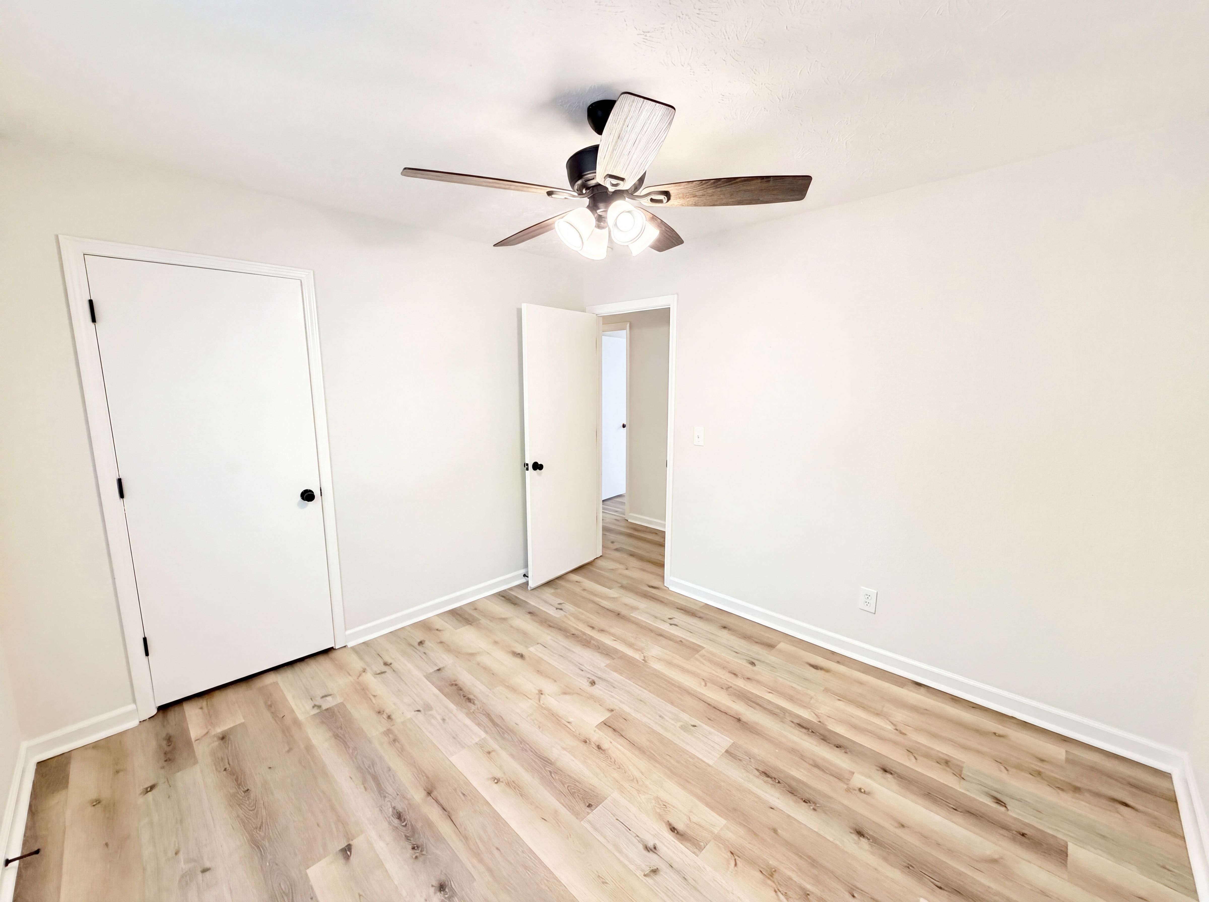 Photo 13 of 24 of 1327 Towne Harbor Trl, Woodstock, GA