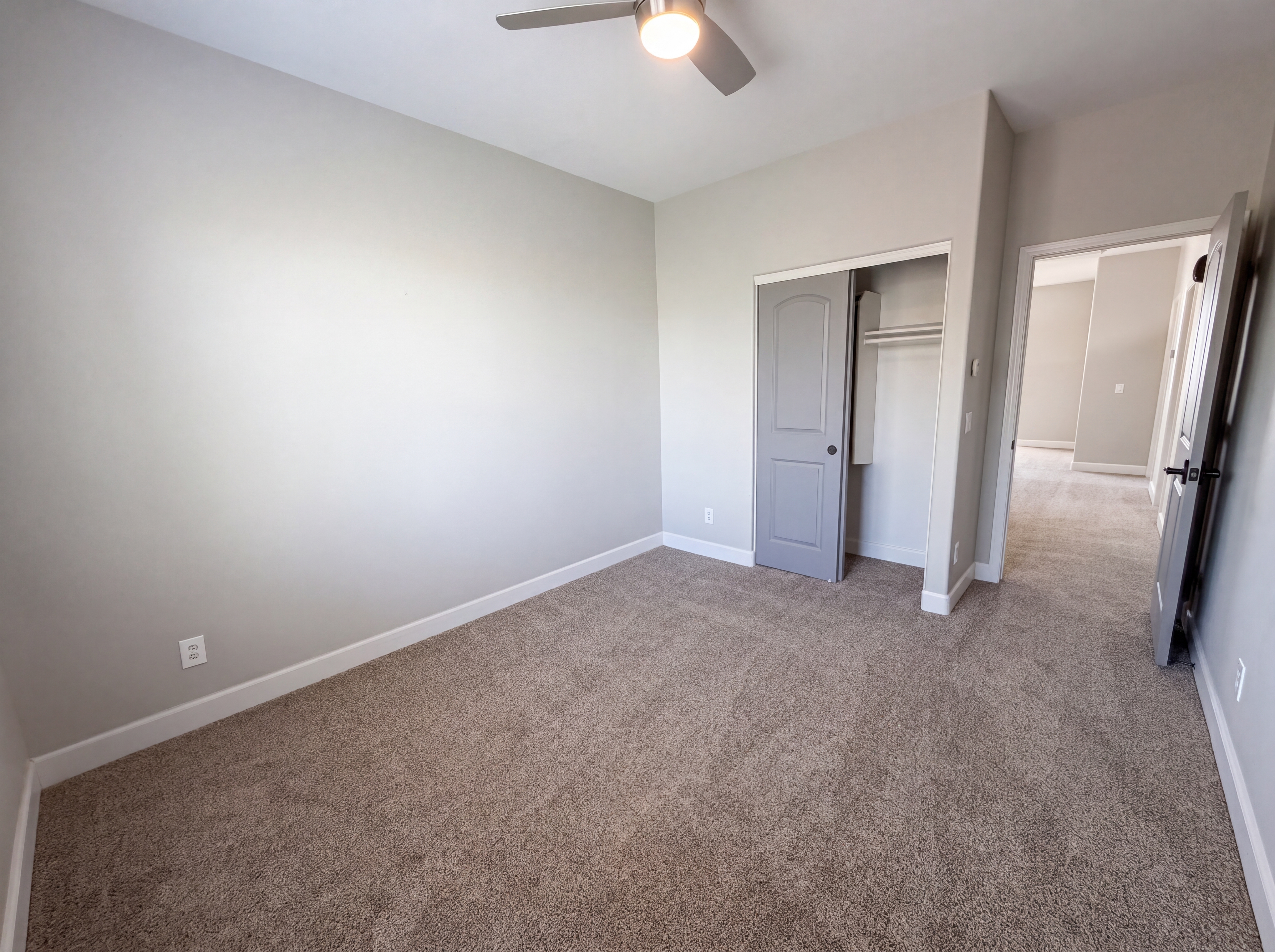 Photo 21 of 37 of 1738 E Beretta Pl, Chandler, AZ