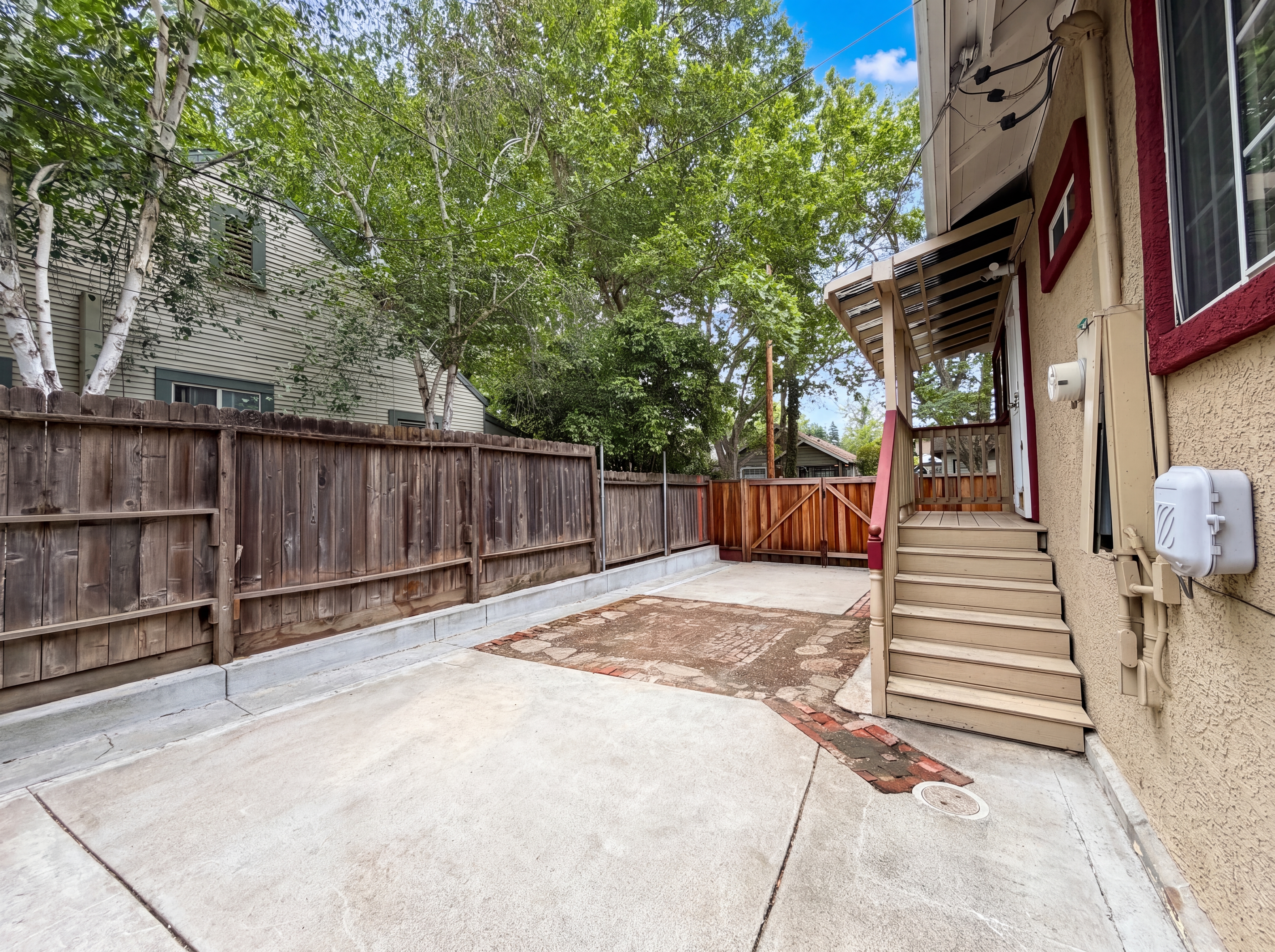 Photo 41 of 45 of 231 22nd St, Sacramento, CA