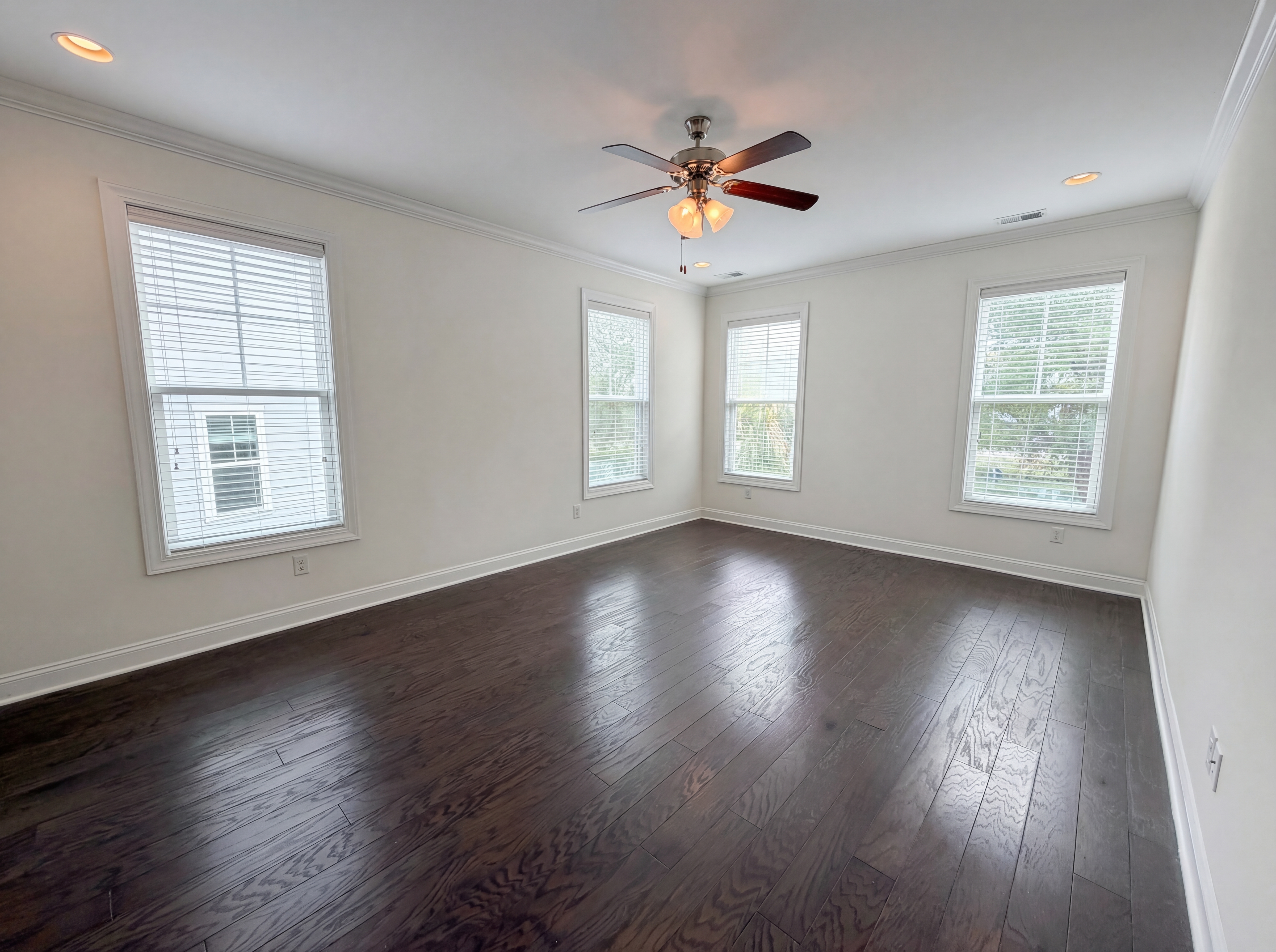 Photo 12 of 23 of 1557 Fort Palmetto Cir, Mount Pleasant, SC