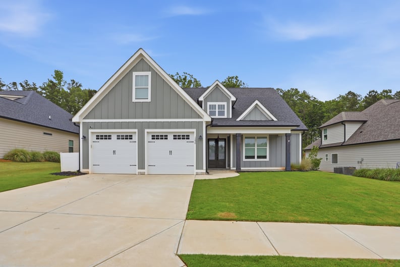 Property photo 1 of 1290 Legend Dr
