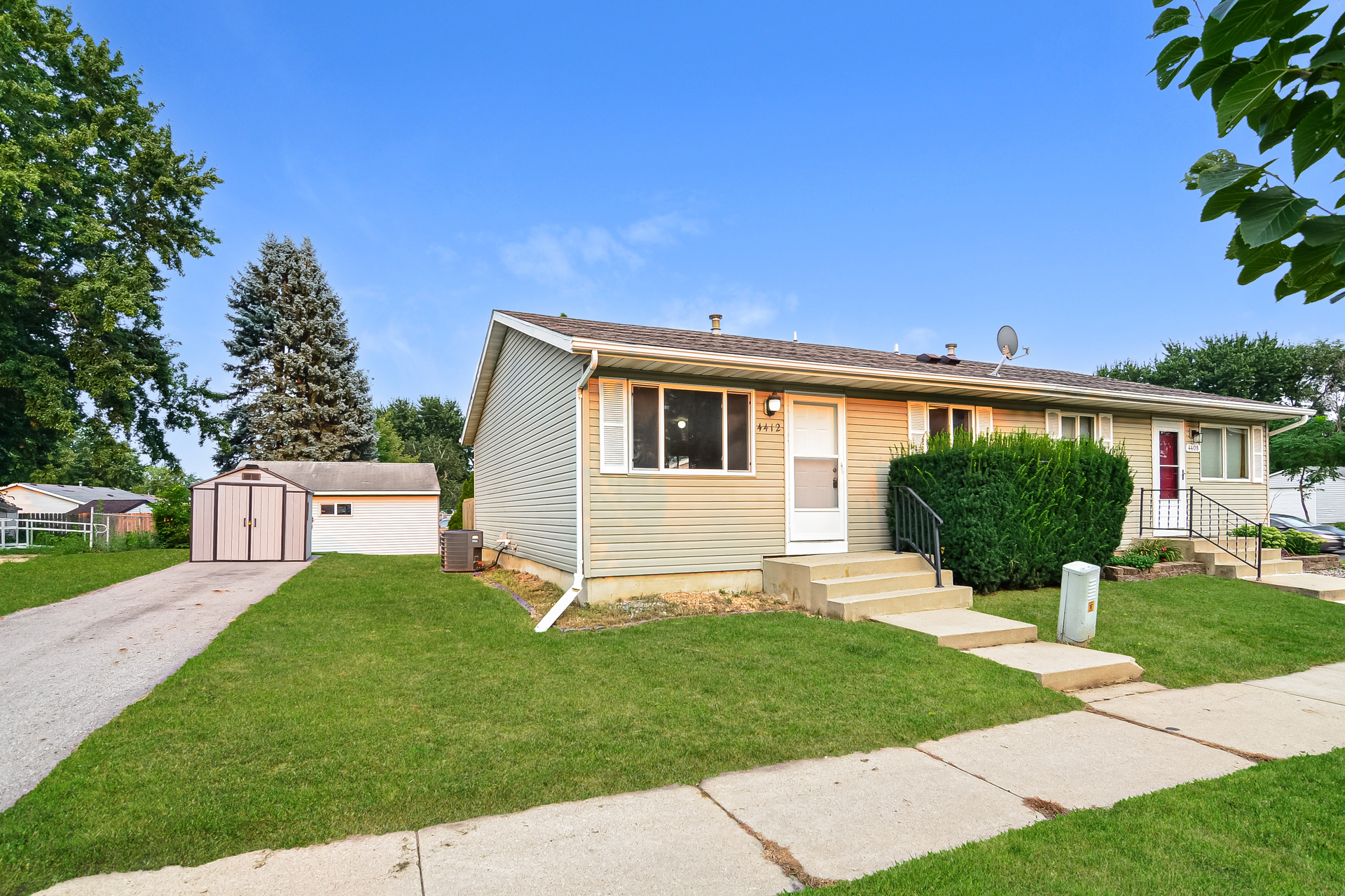 Photo 2 of 22 of 4412 22nd Ave NW, Rochester, MN