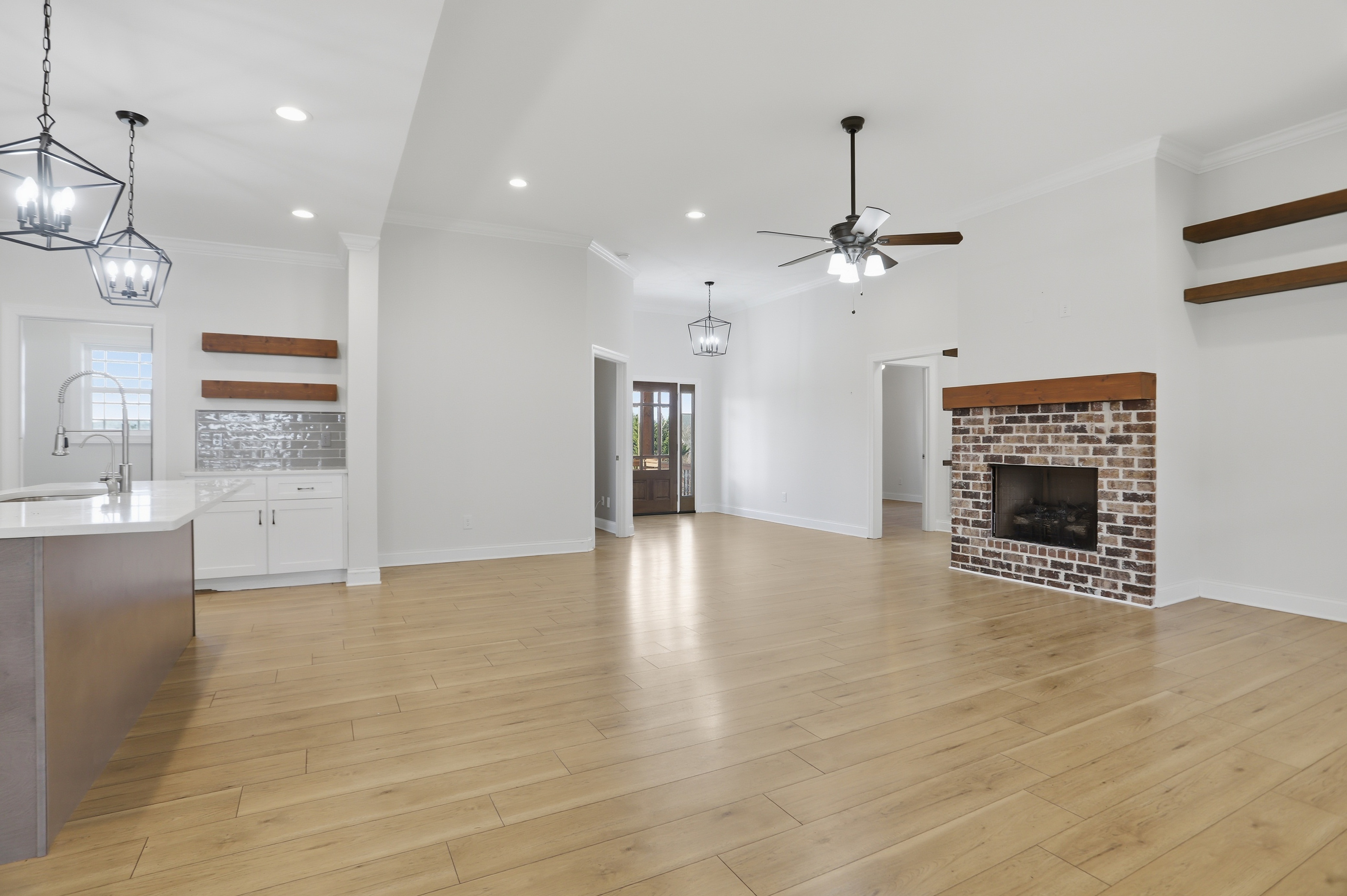 Photo 11 of 48 of 80 Play House Dr, Ringgold, GA