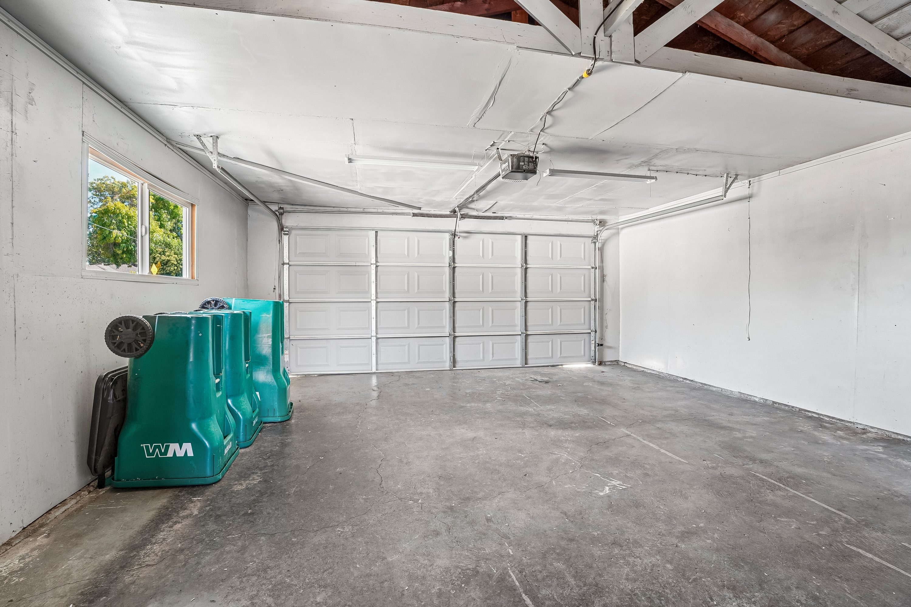 Photo 19 of 42 of 317 Goya Dr, Stockton, CA