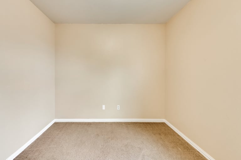 Photo 29 of 31 - 1203 Clearwater Dr, Grand Prairie, TX 75052
