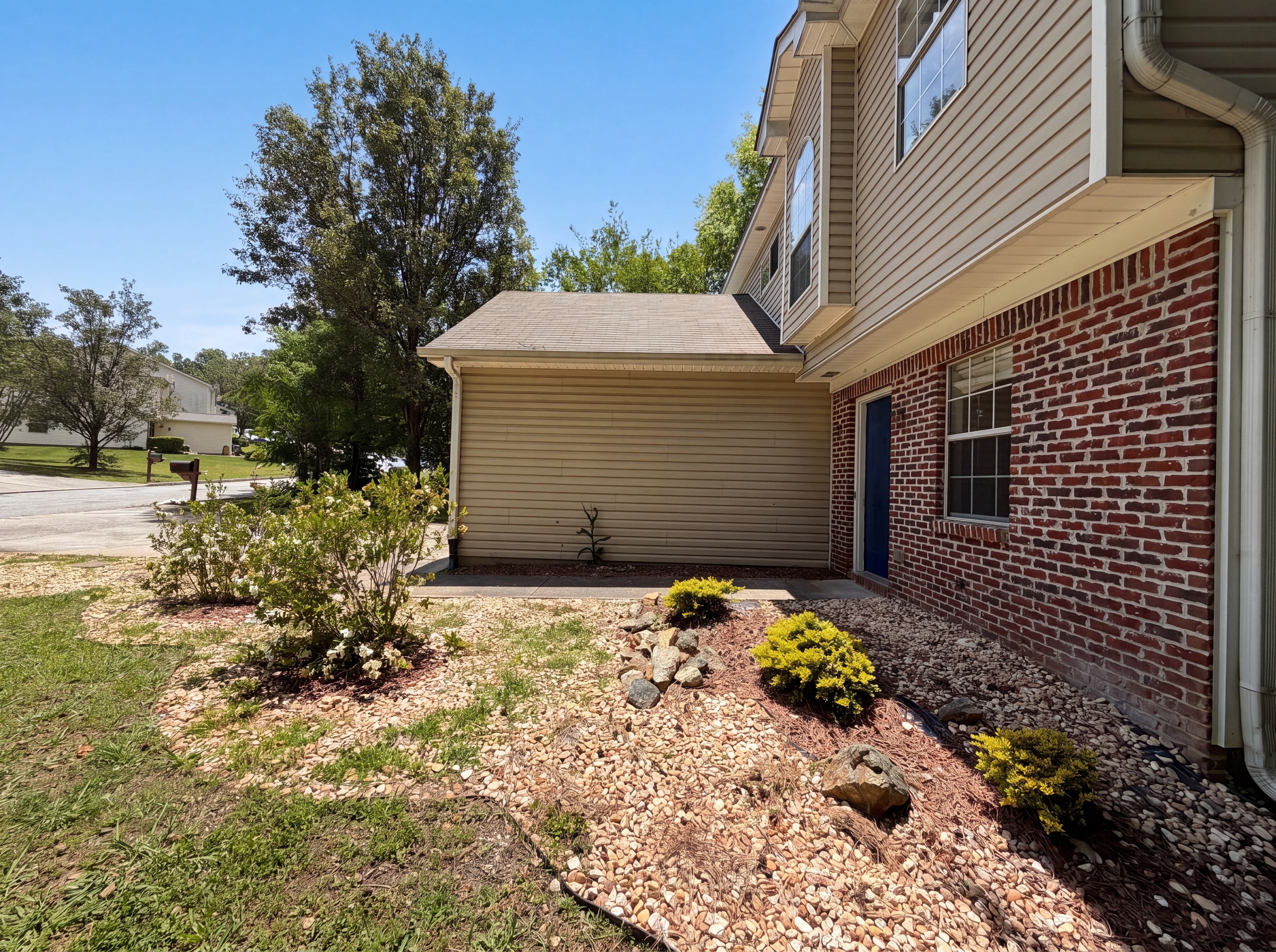 Photo 23 of 27 of 3753 Soapstone Rd, Decatur, GA