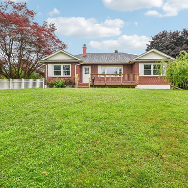 Property photo 1 of 14 Highview Ave