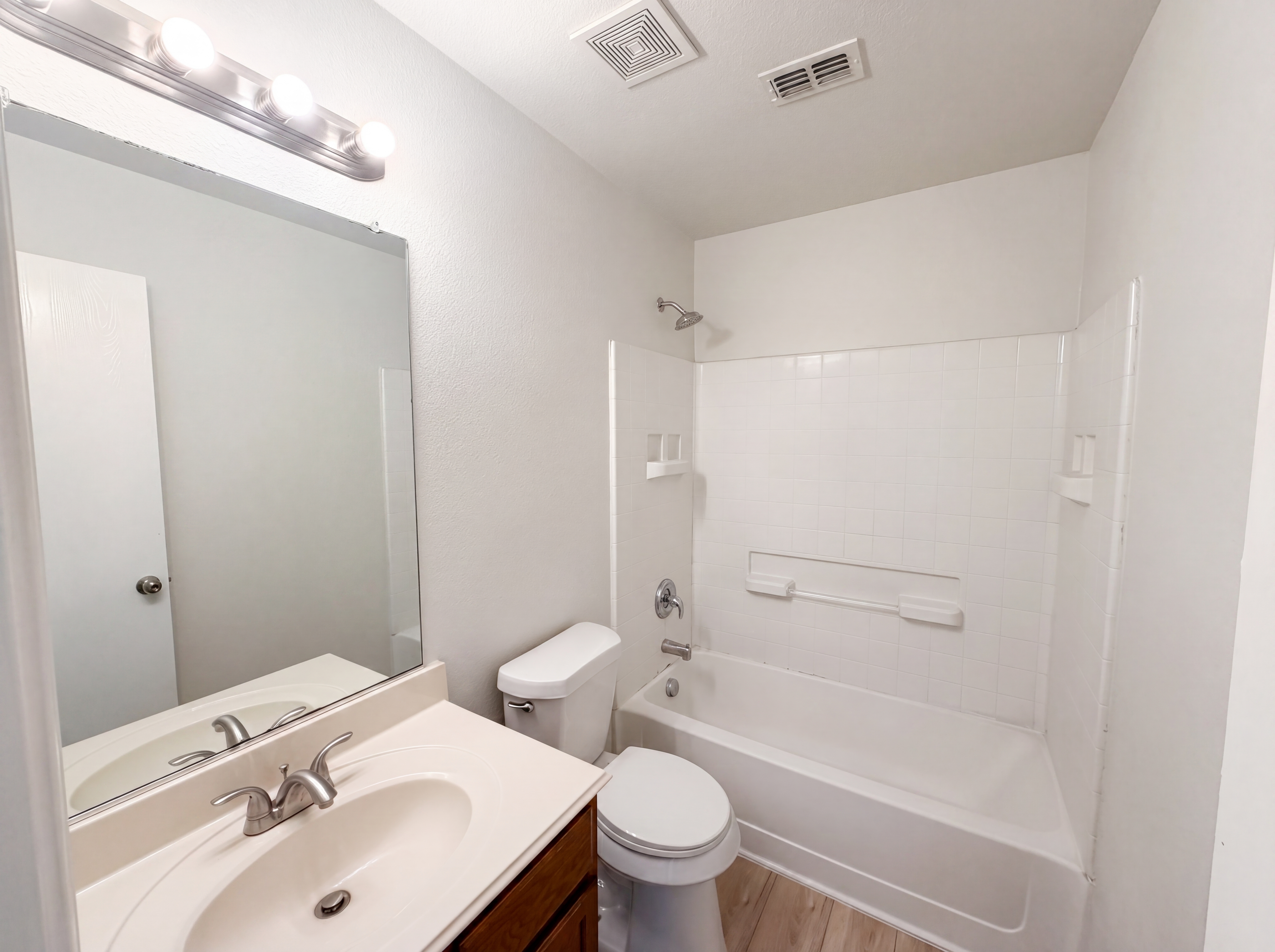 Photo 16 of 25 of 8849 Sun Haven Way, Fort Worth, TX