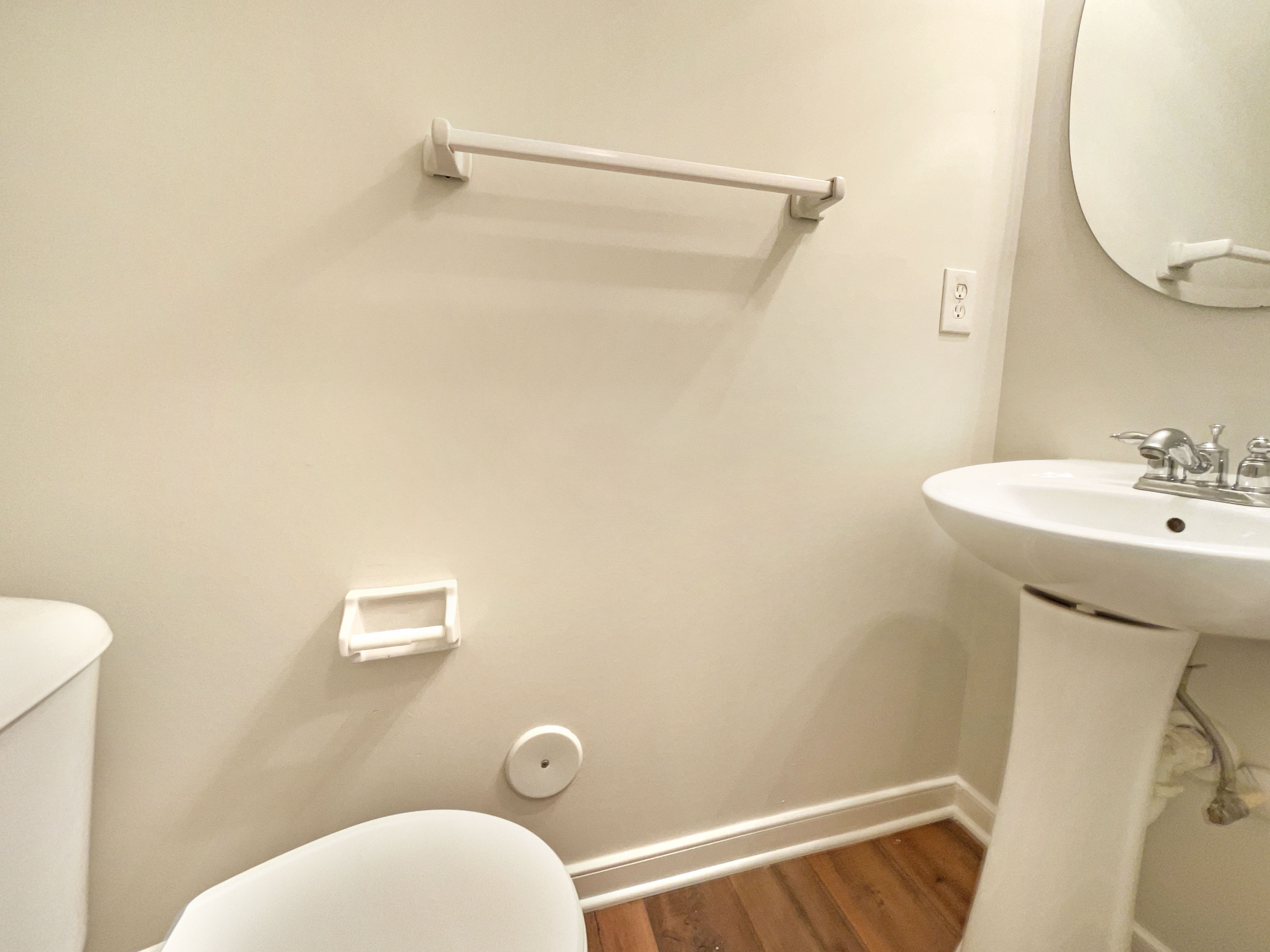 Photo 15 of 22 of 4116 Dominion Townes Cir, Richmond, VA